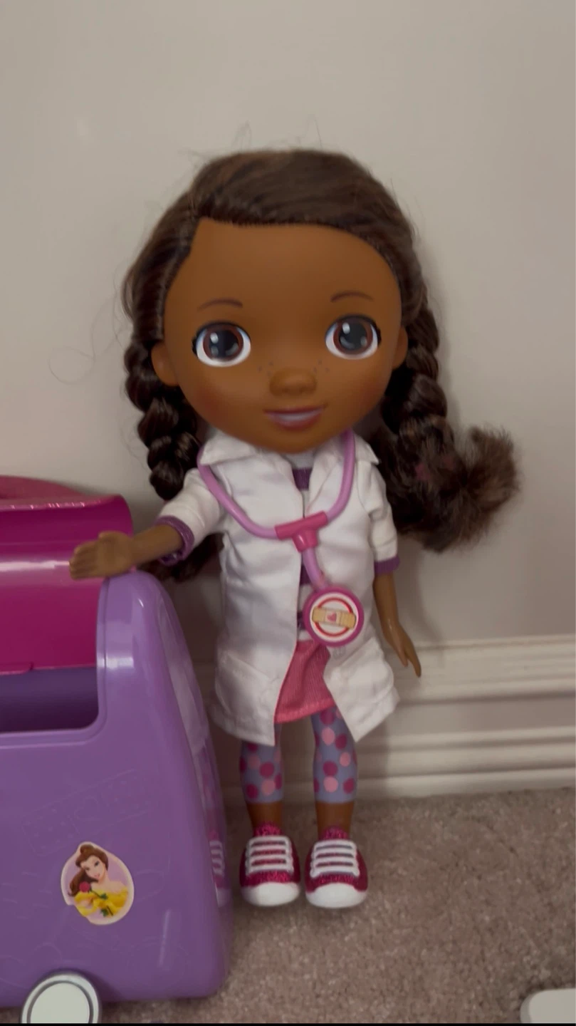 Doc McStuffins Doctor's Bag Toy Set with Doll - photo 2
