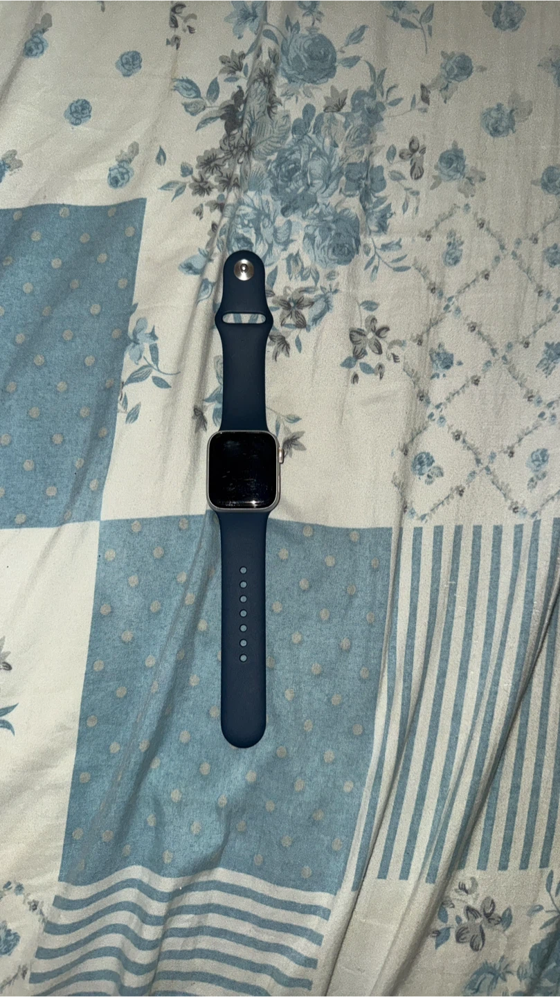Apple Watch SE (40mm) - photo 2
