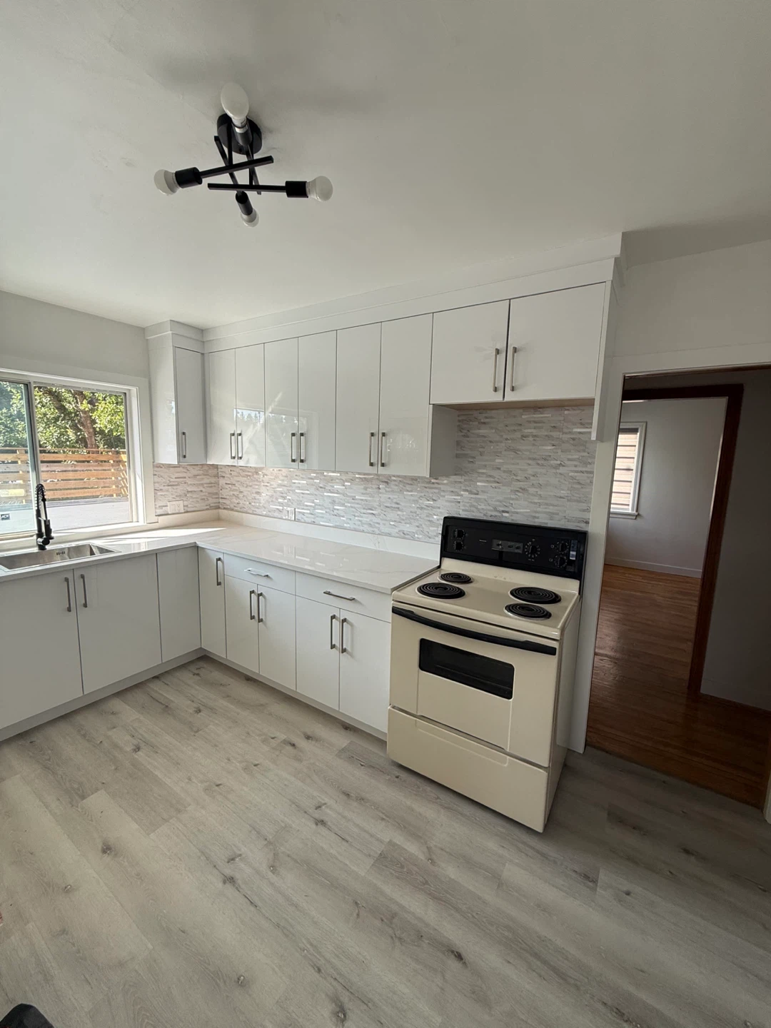 House - photo 2