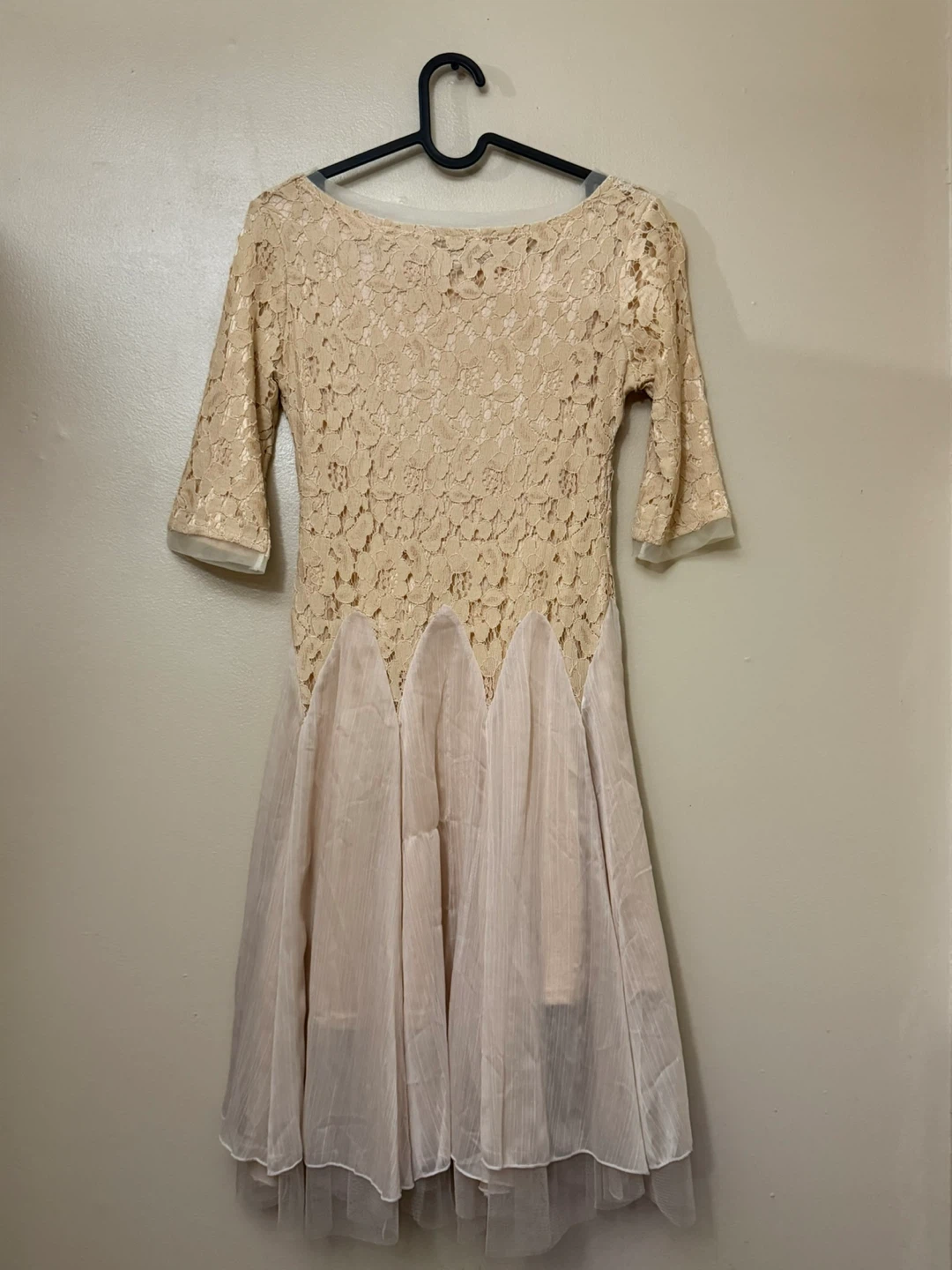 Beige Lace Floral Dress Kids Meduim/Large - photo 2