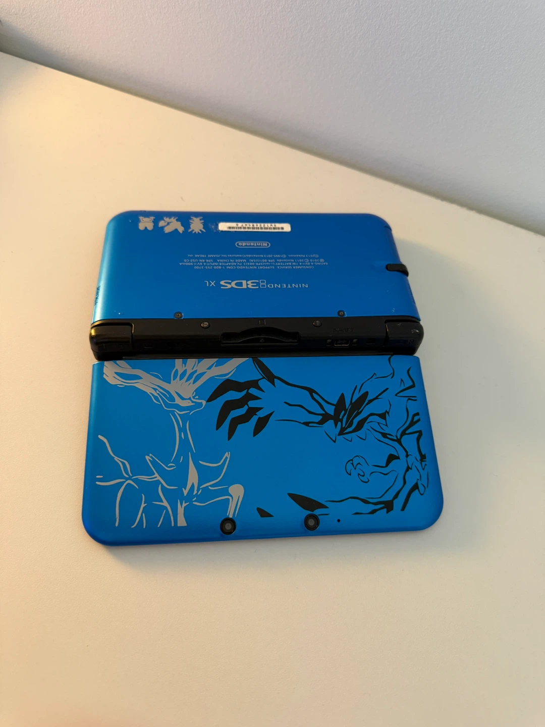 Nintendo 3DS XL Special Edition Console - photo 3