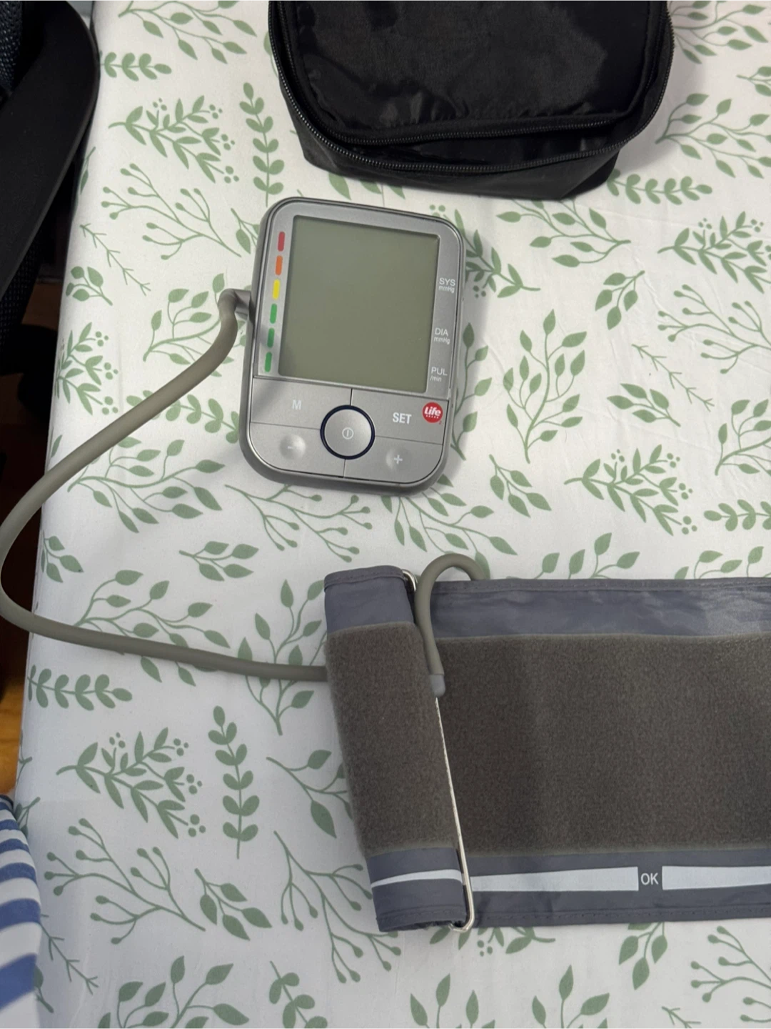 Blood Pressure Monitor - photo 3
