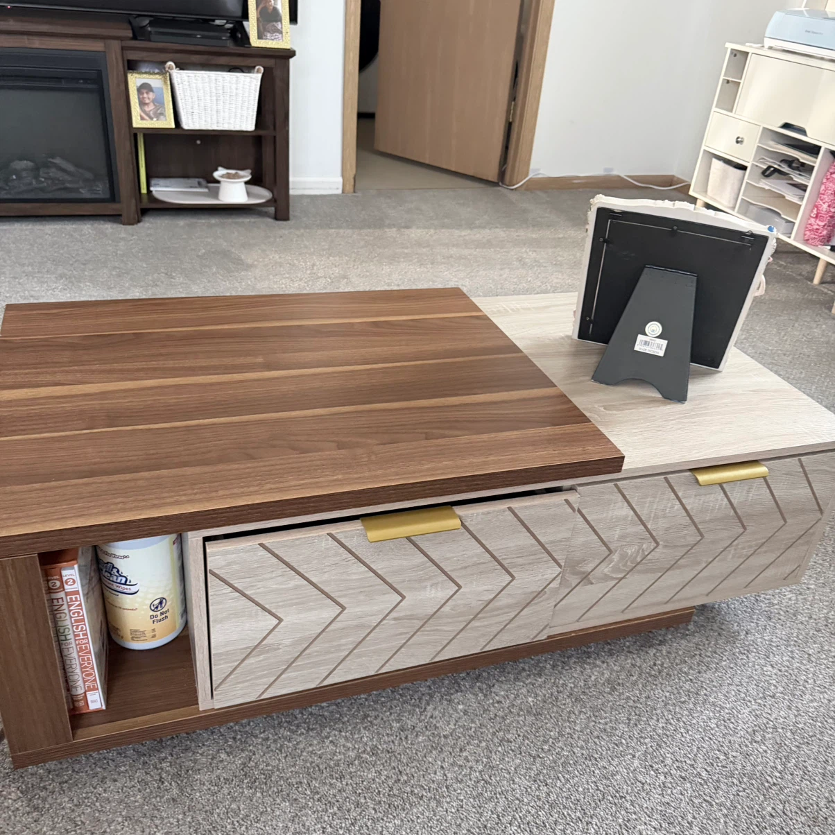 Sofas an coffee table