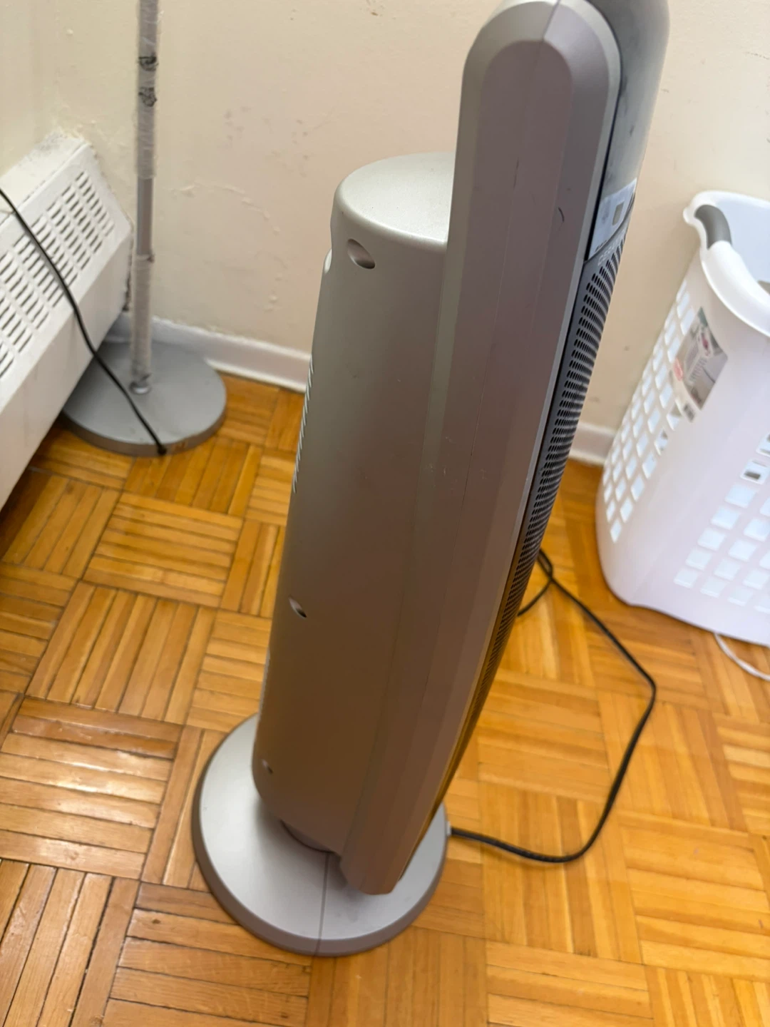Lasko Ceramic Heater with Remote - photo 3
