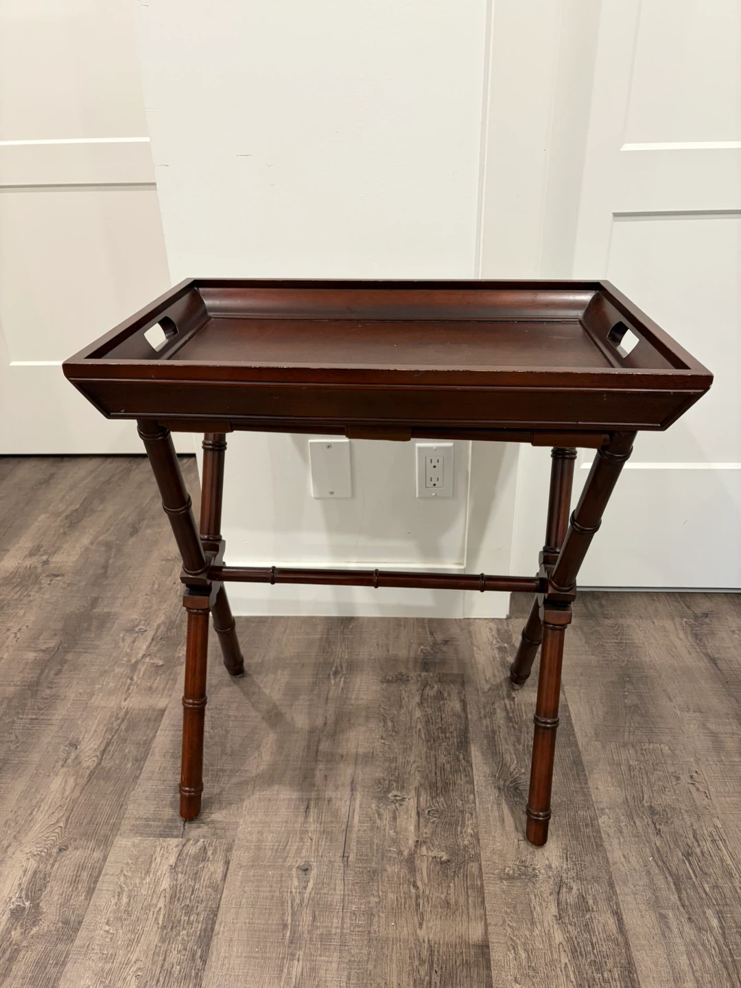 Wooden shelf with tray foldable