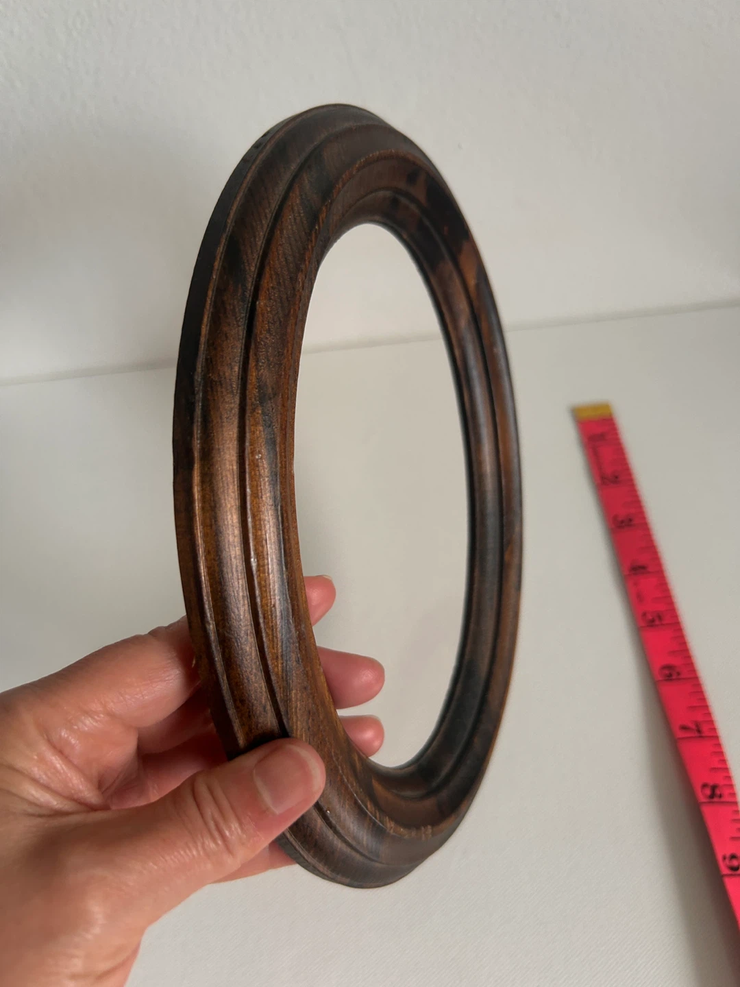 Wooden Oval Picture Frame - photo 3