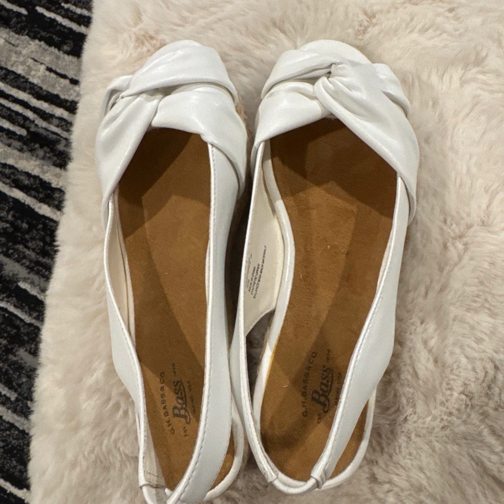 G.H. Bass & Co. Natalie Ballet Flats White Size 8M