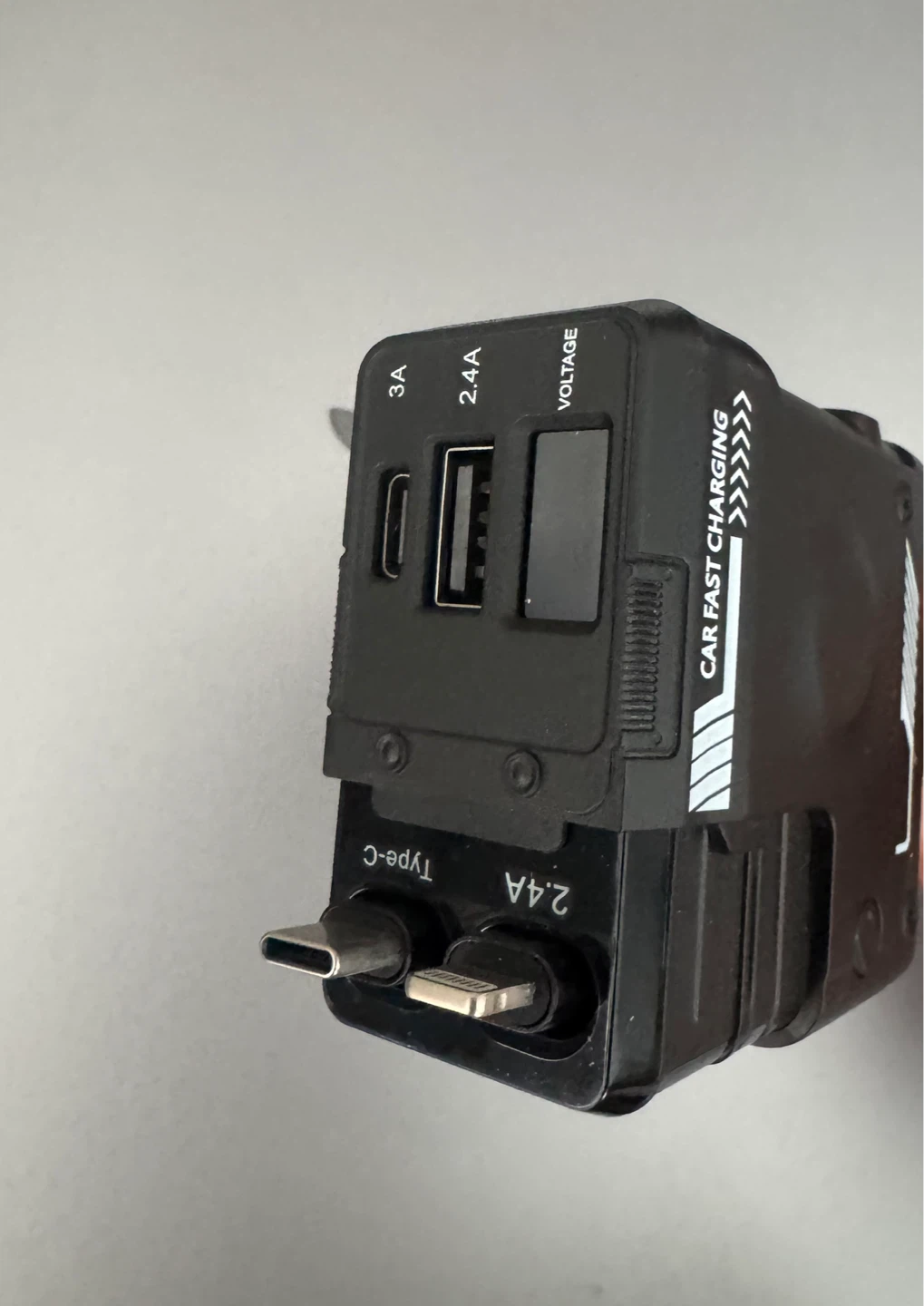 4in1 retractable car charger - 80cm cables - photo 2