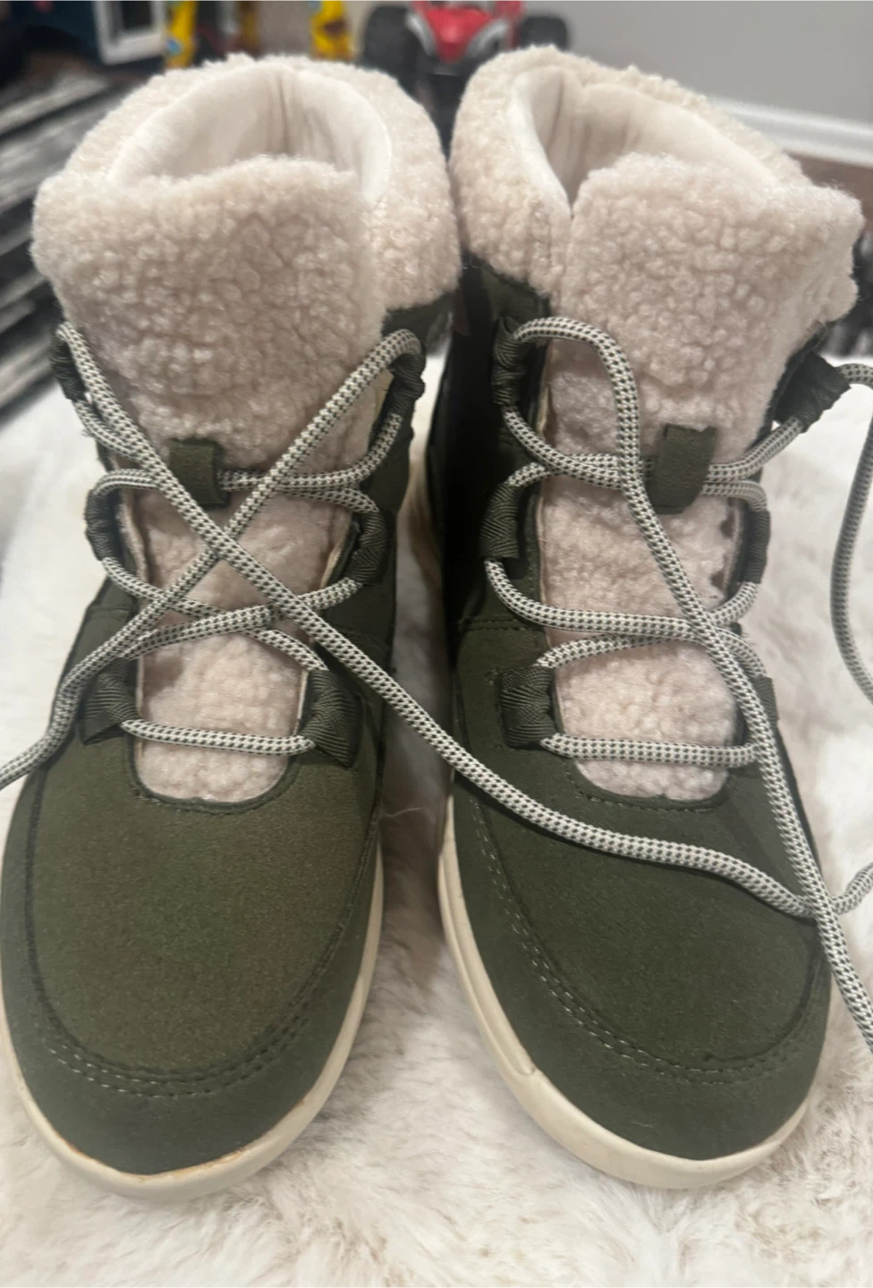 JBU Freeze Waterproof Winter Boots Women's Size 7 Green