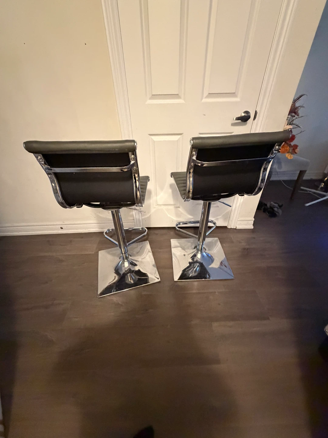 Pair of Grey Bar Stools - photo 3