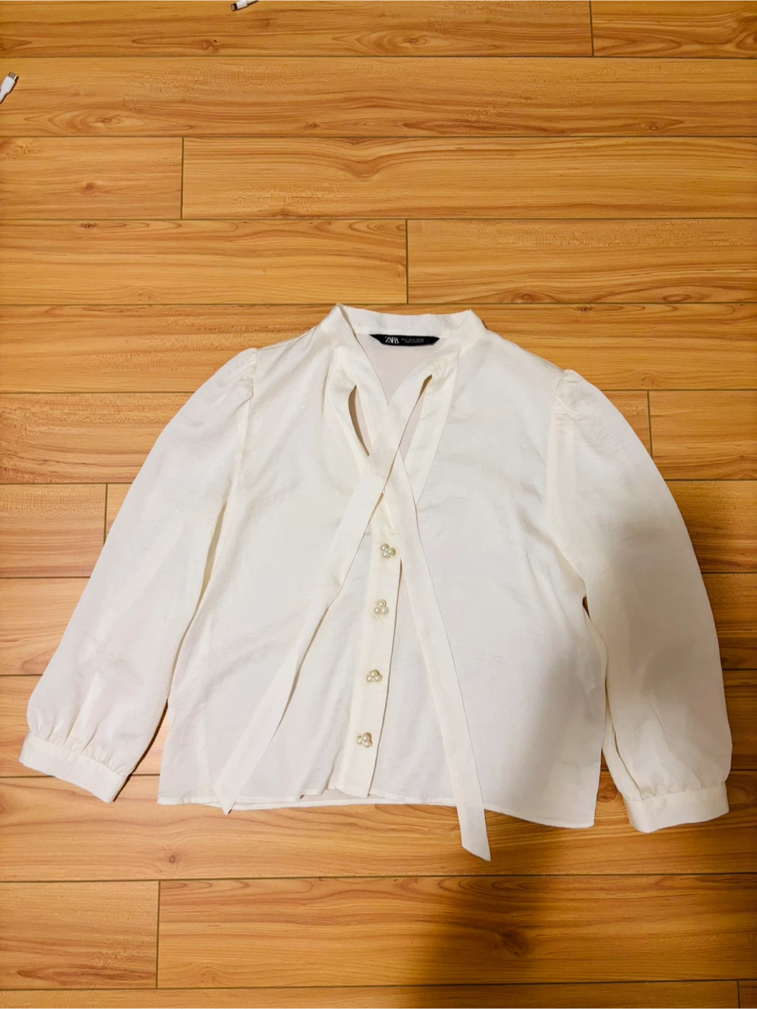 Zara Tie-Neck Pearl Button Blouse (Size S) Brand New