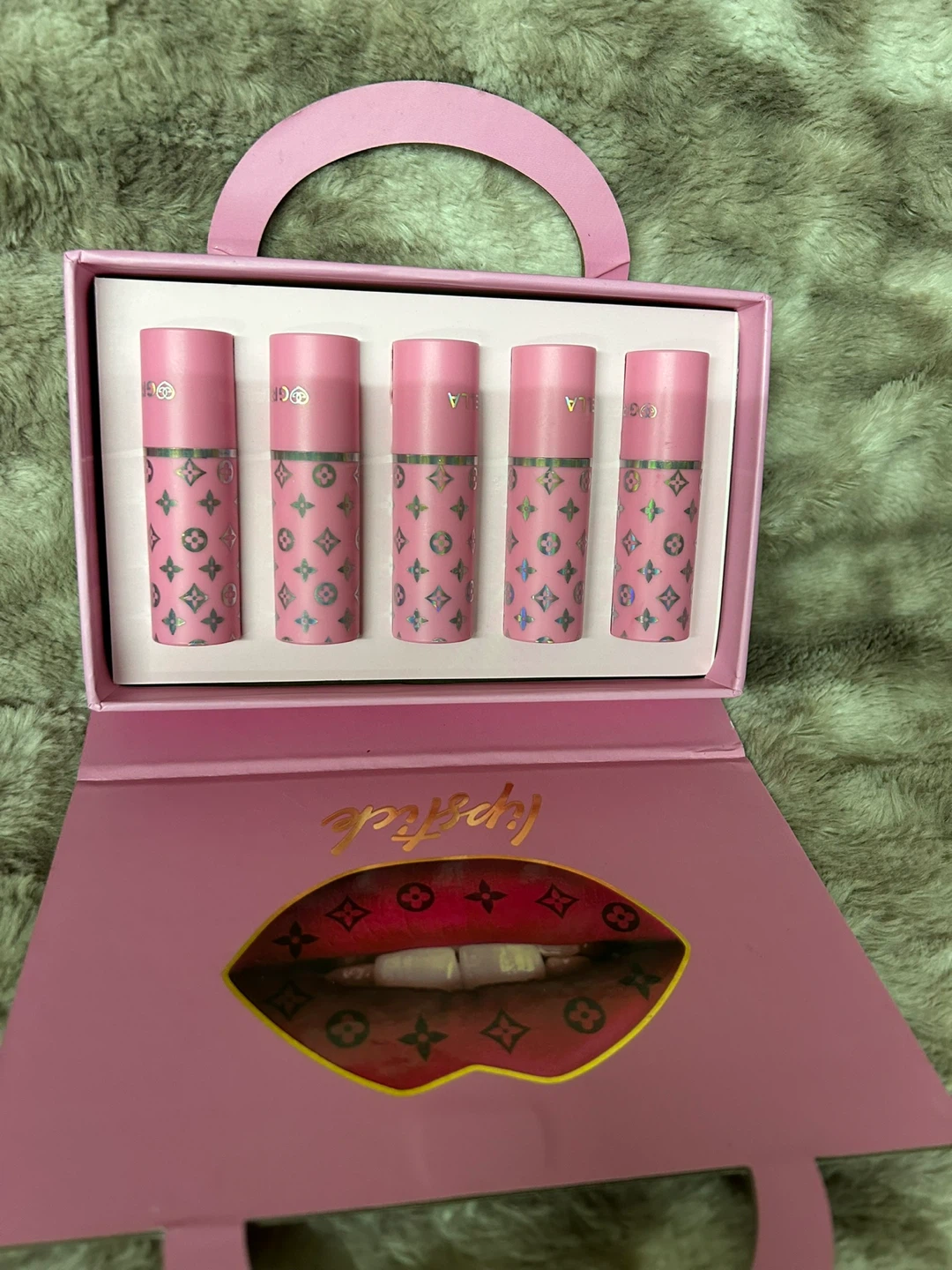 Multiple beauty items available. - photo 5