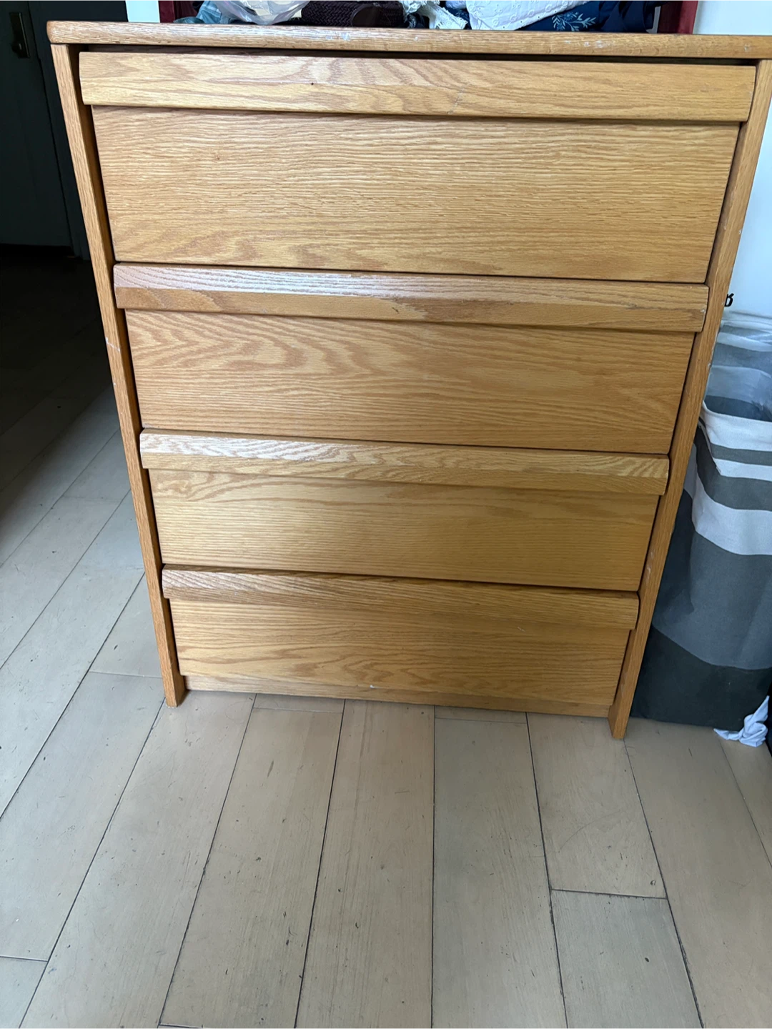 Solid Wooden Dresser- 4 Drawers - photo 3