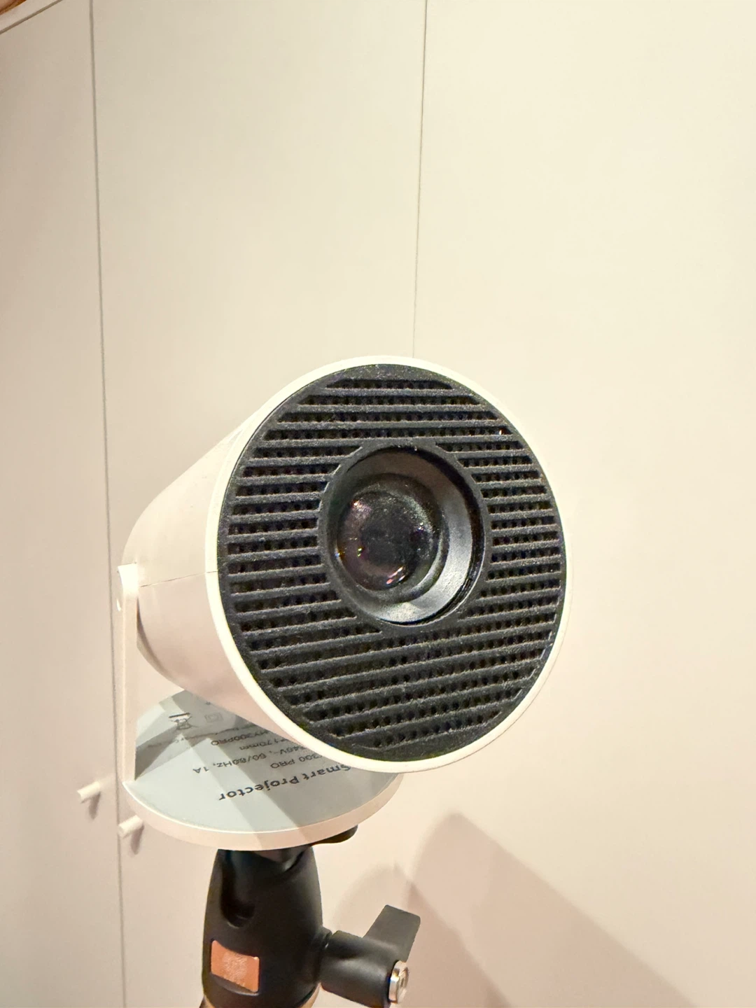 White Smart Projector with Remote