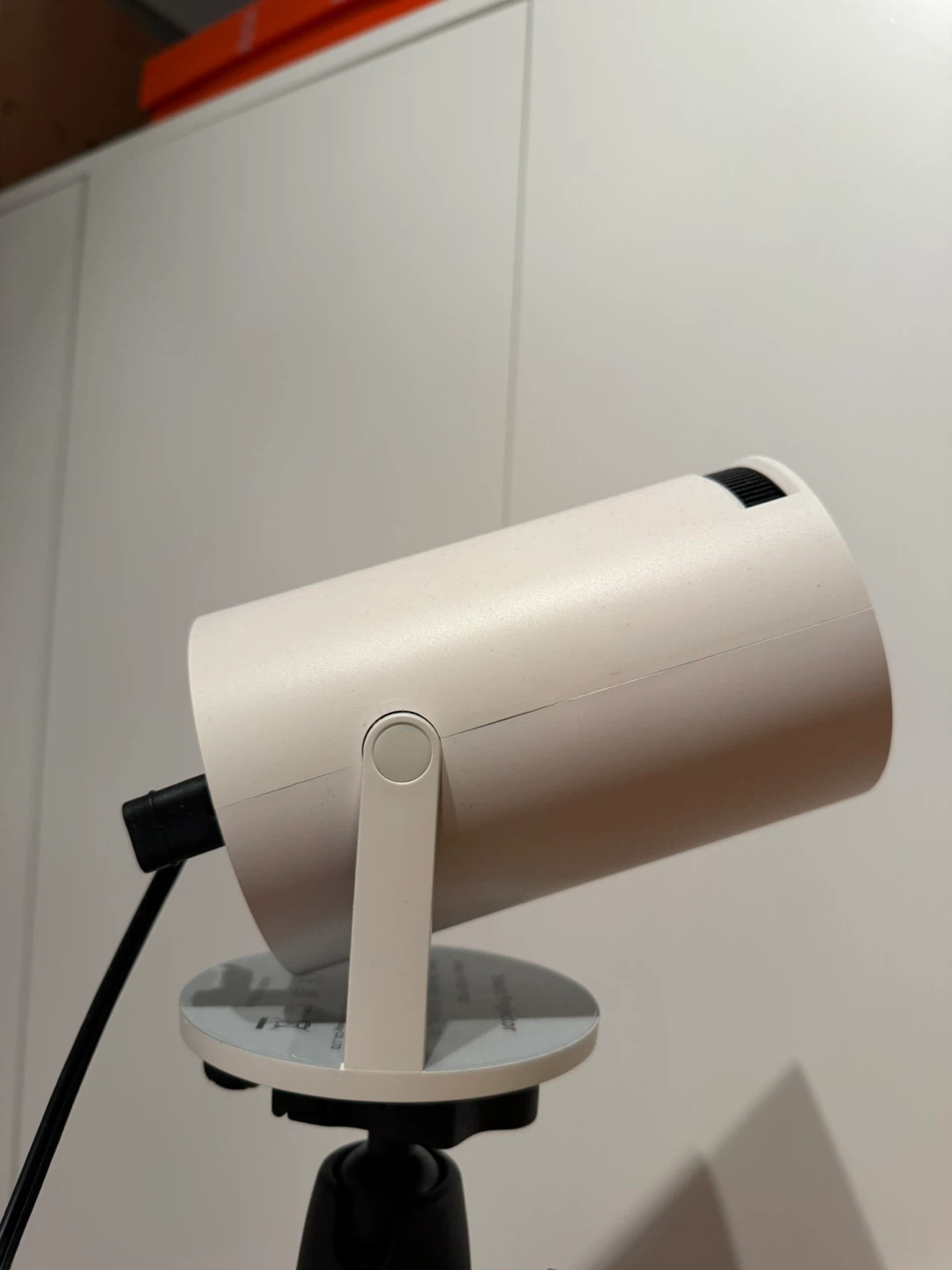 White Smart Projector with Remote - photo 2