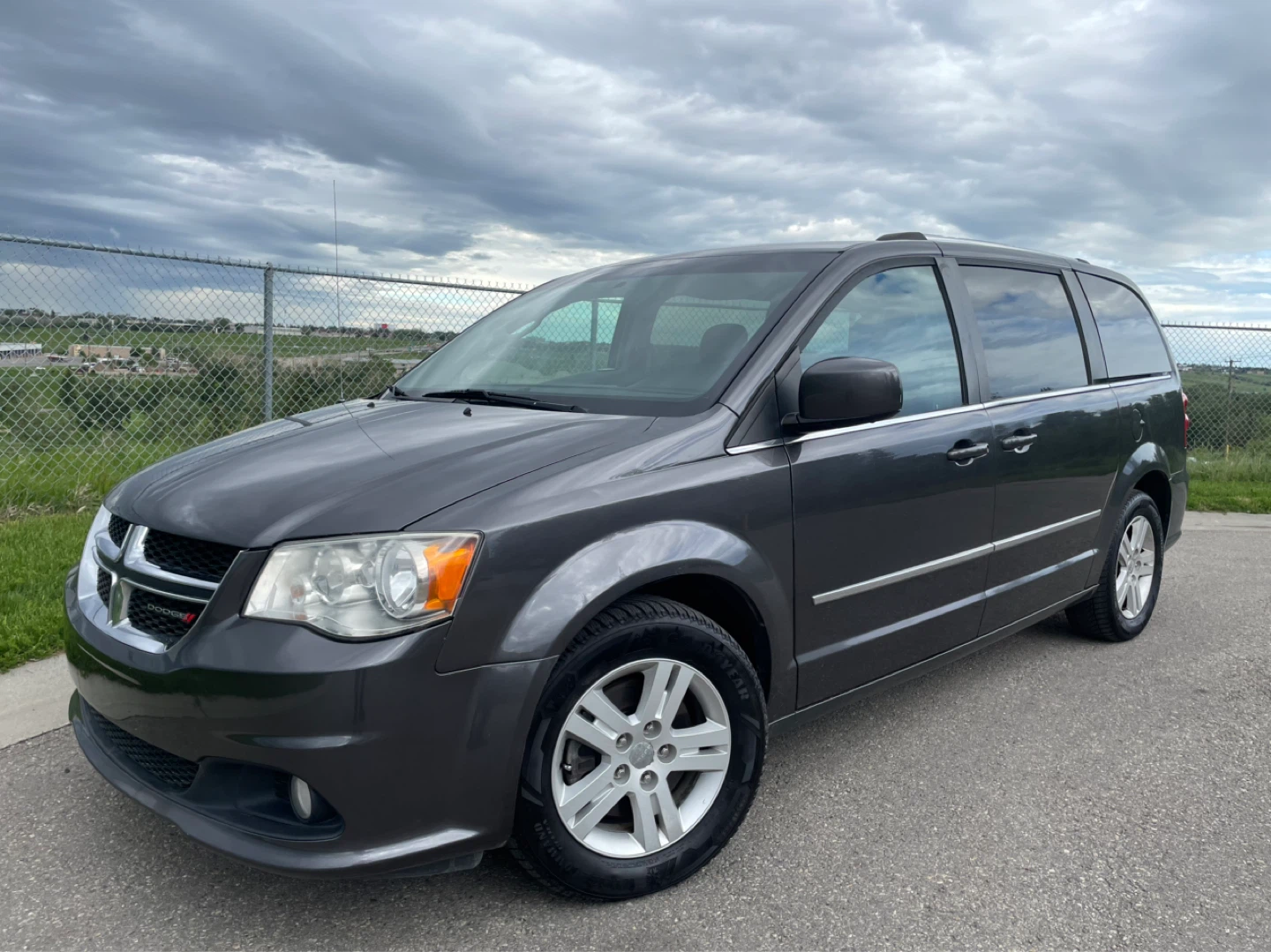 2017 DODGE GRAND CARAVAN CREW PLUS