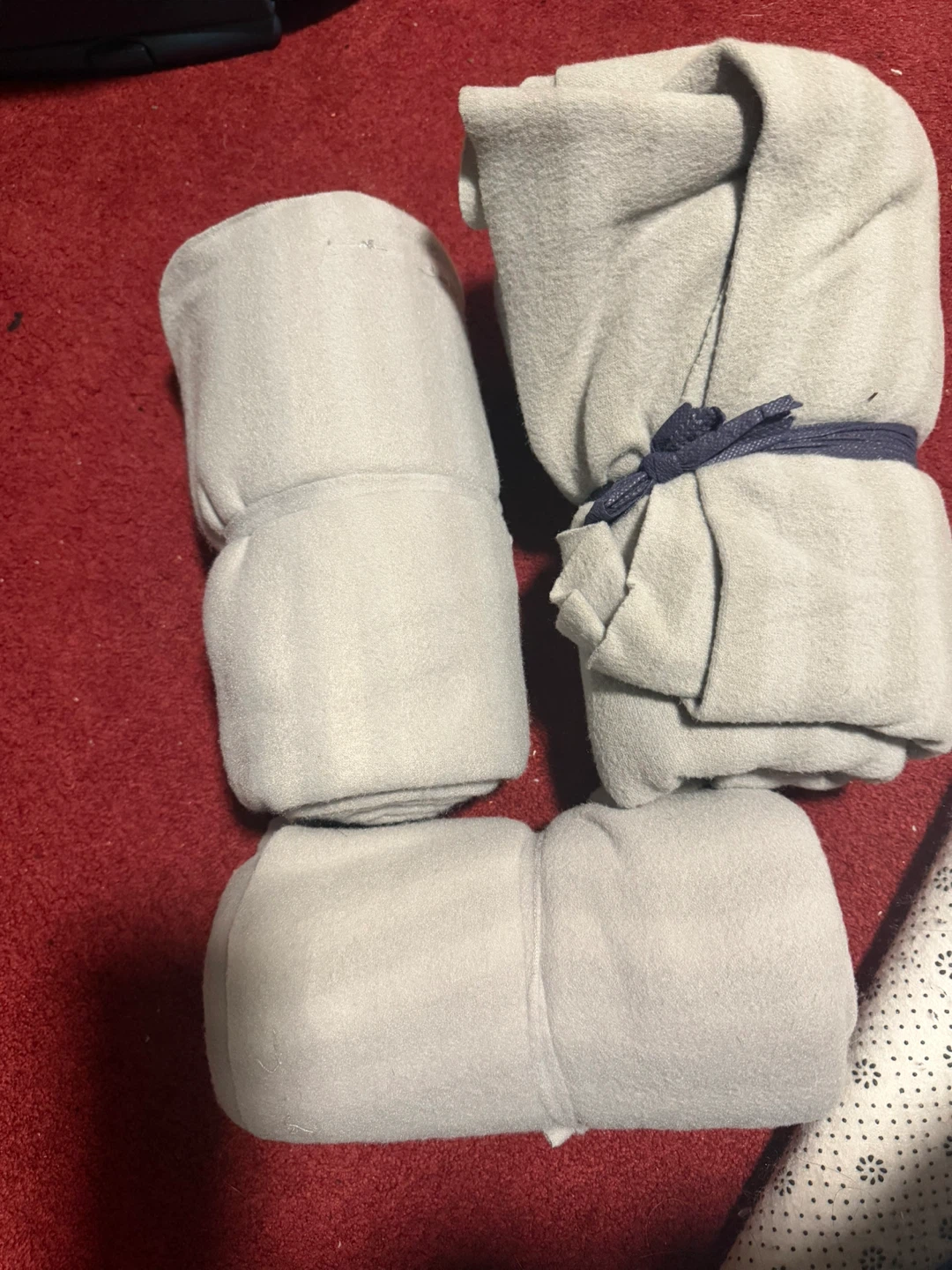 Light Grey Fleece Blankets (Set of 3)