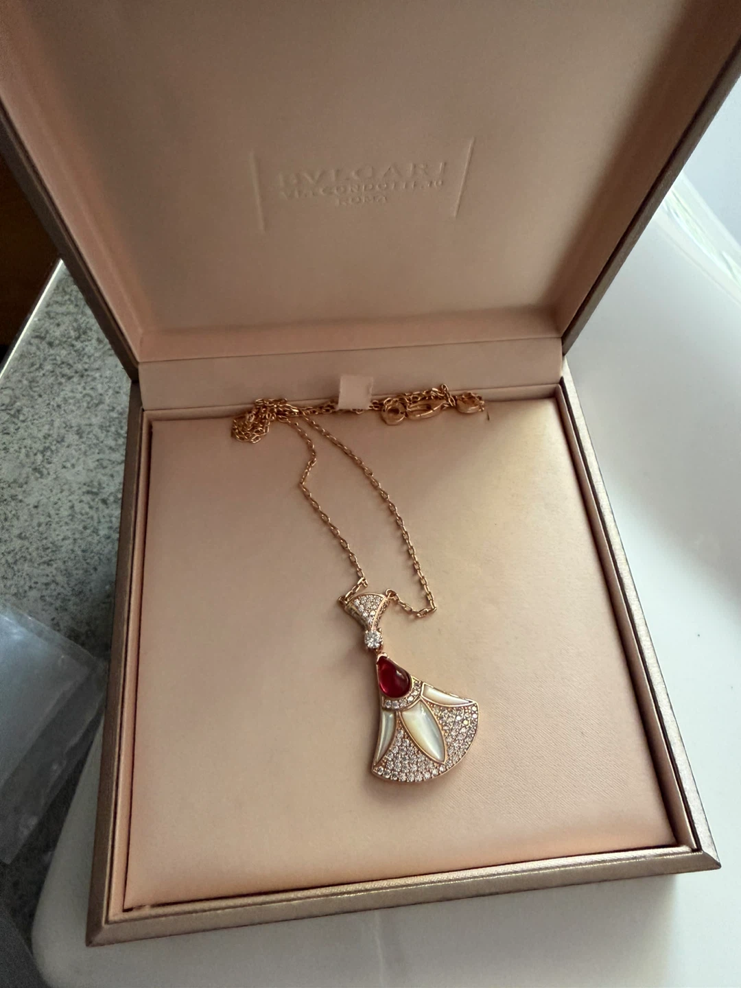 BVLGARI Necklace with Mother of Pearl and Diamonds - photo 2