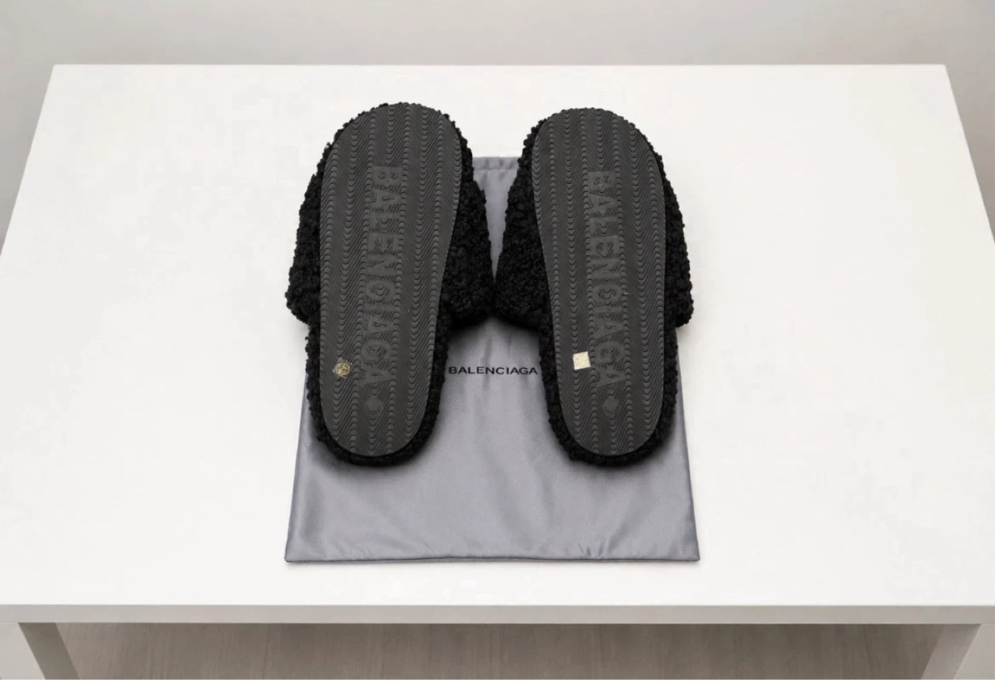 Balenciaga Black Fleece Slippers with Dust Bag - photo 2