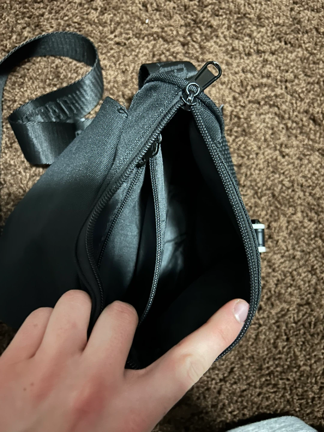 Trapstar Black Crossbody Bag - photo 3