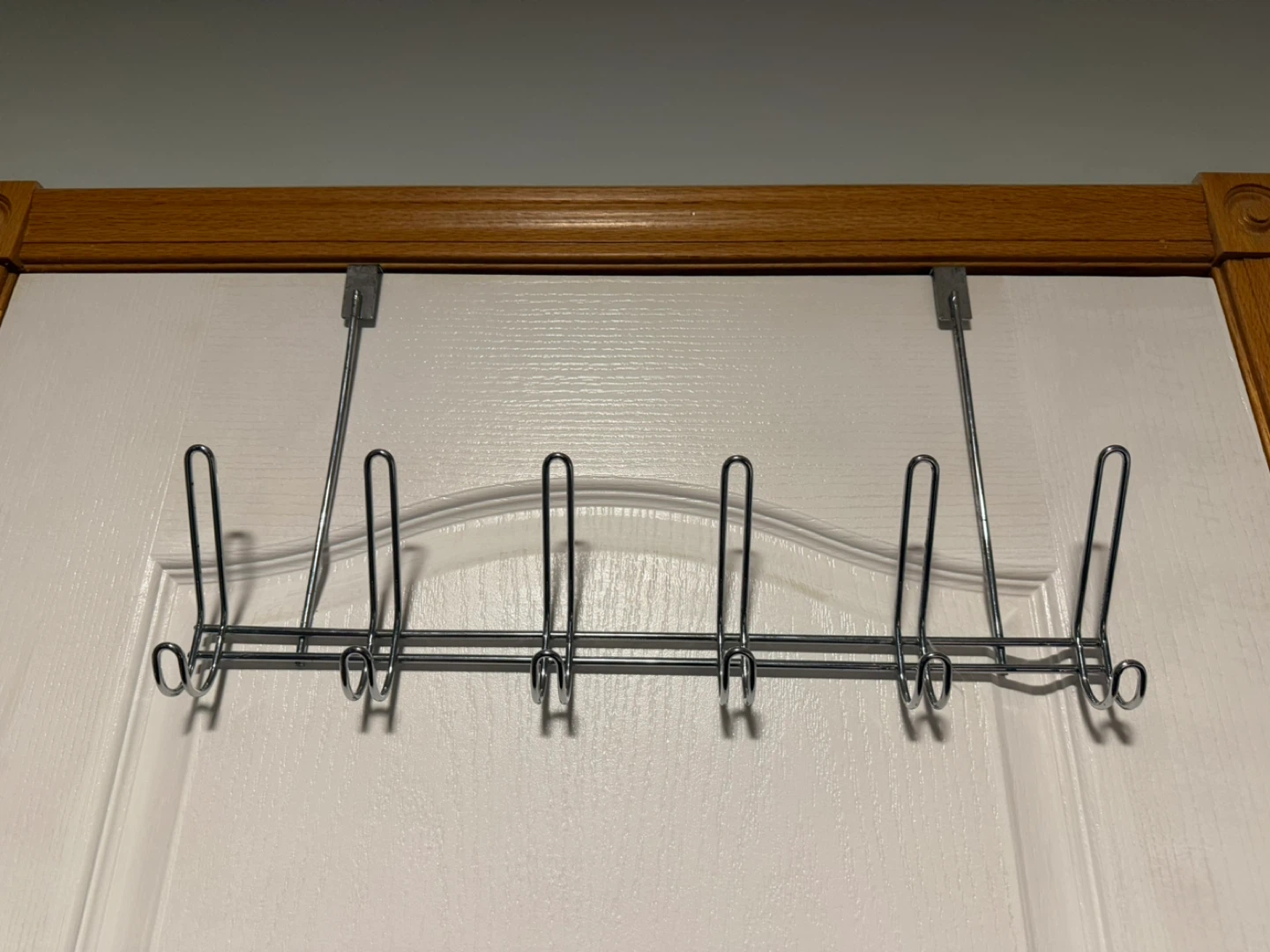 Over-the-door 6-hook hanger
