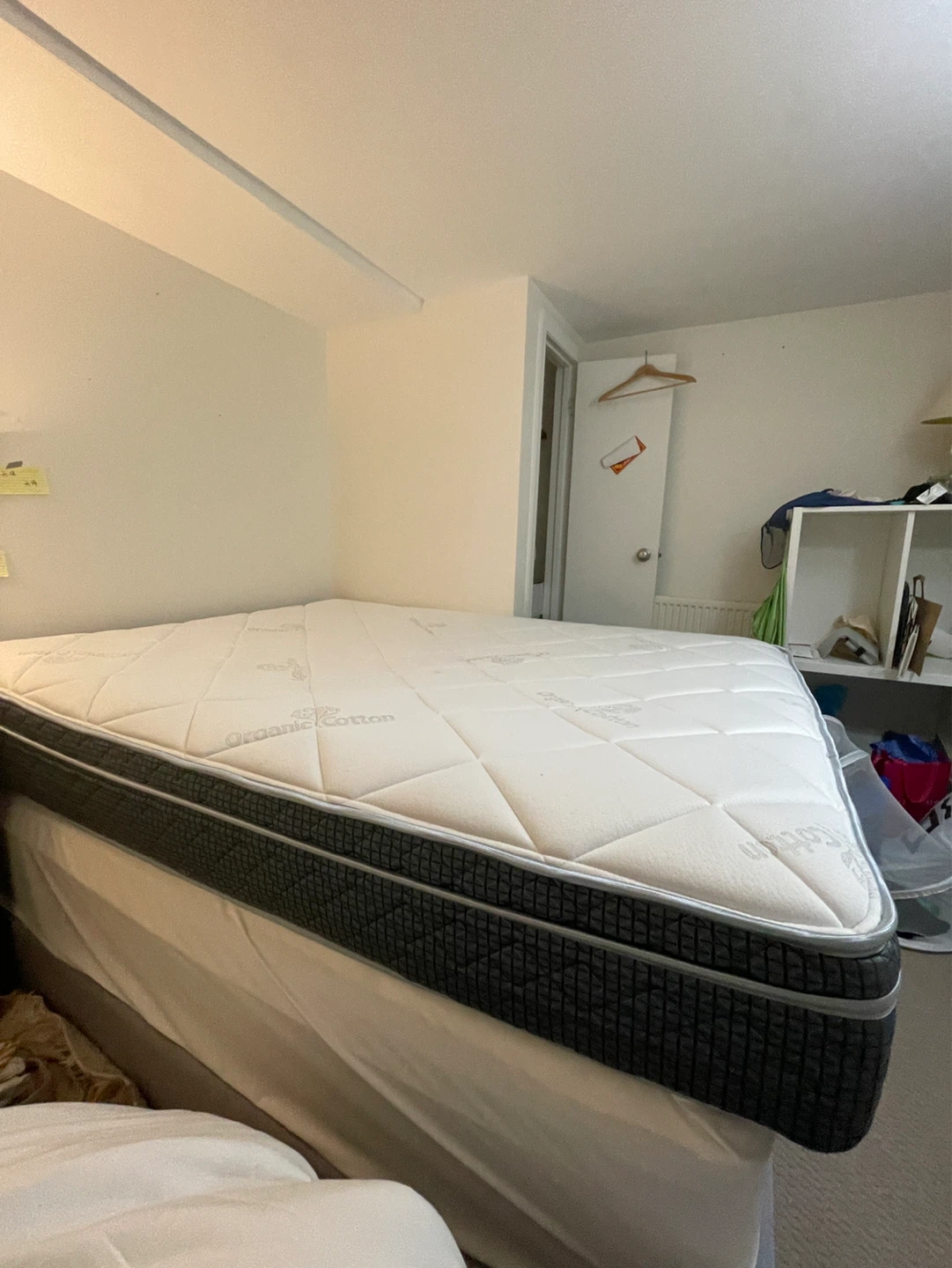 Free Queen Size Mattress - photo 4