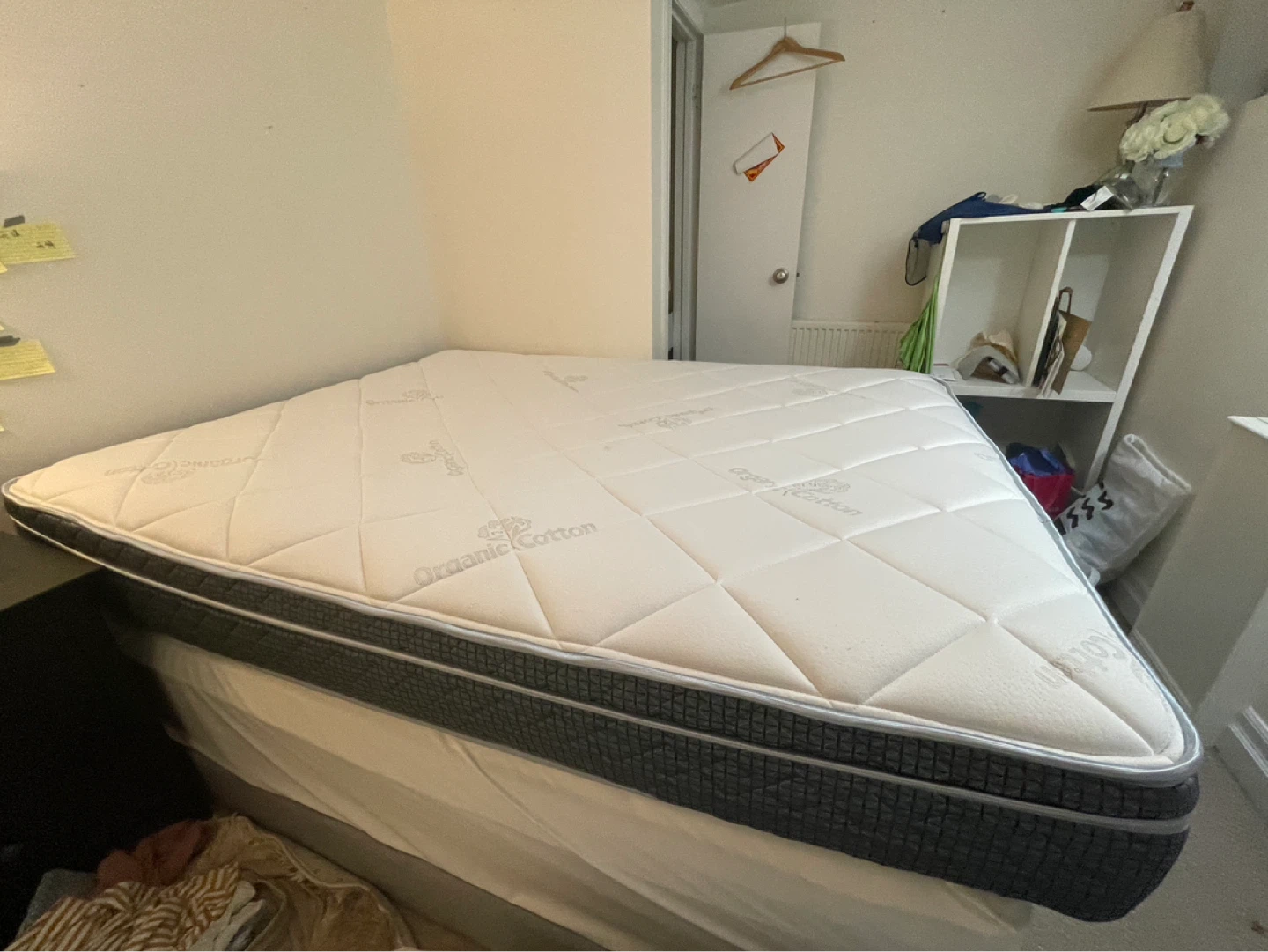 Free Queen Size Mattress - photo 3