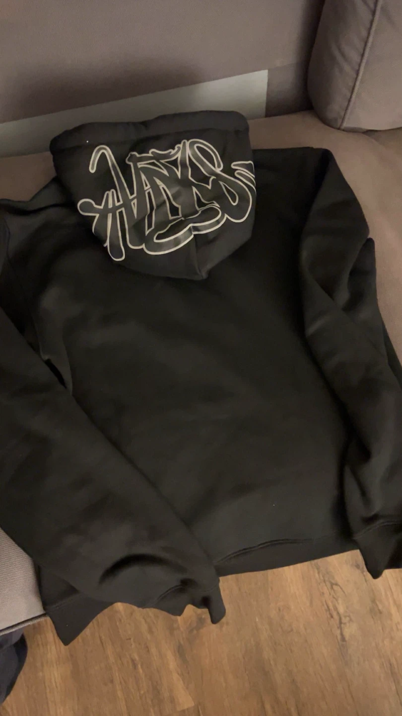 Black hoodie and sweatpants set - photo 2