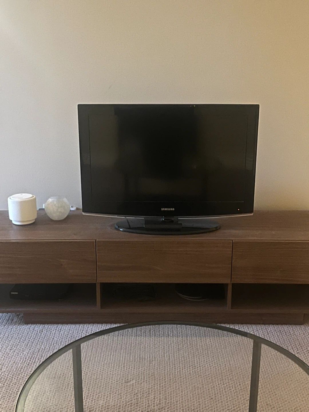 Samsung Flat Screen TV - photo 4