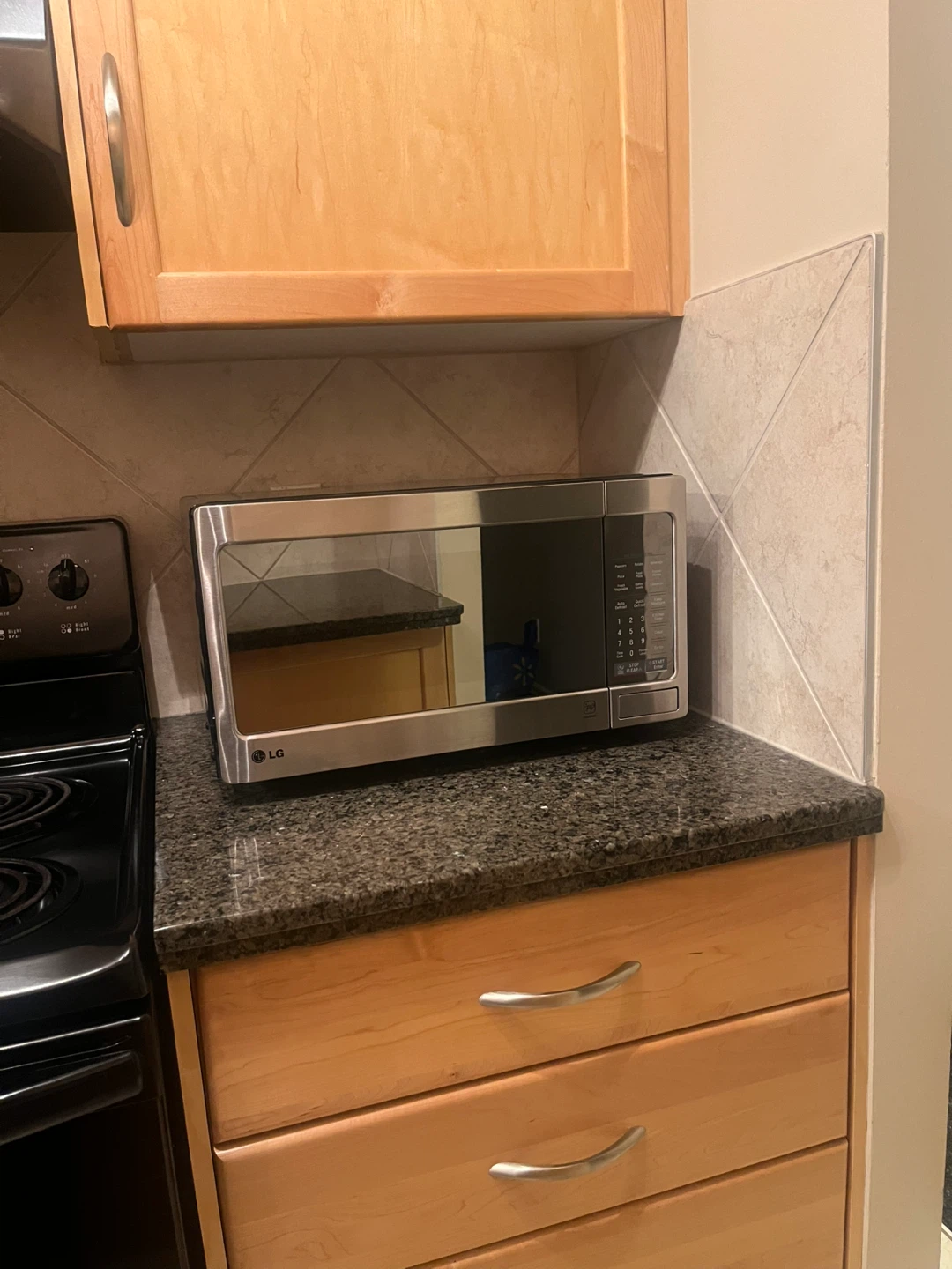 LG Stainless Steel Microwave - photo 4