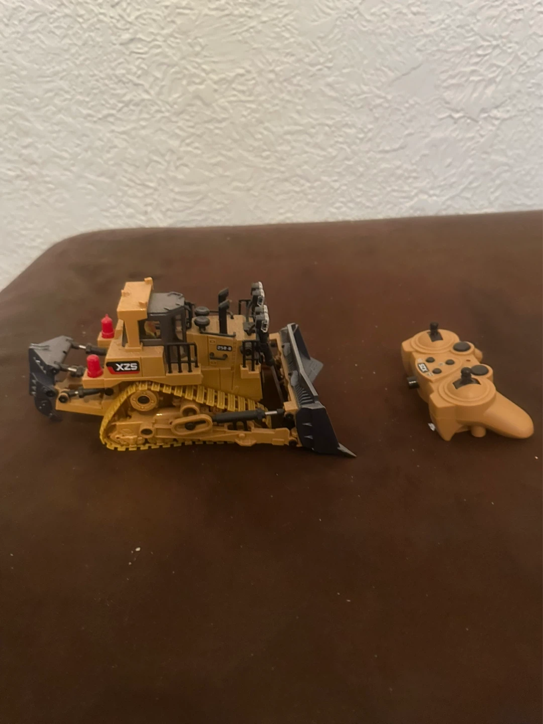 RC Track Type Tractor Toy - photo 2