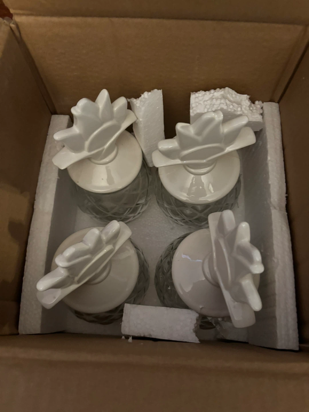BNIB Set of 4 Pineapple Shaped Glass Jars - photo 2