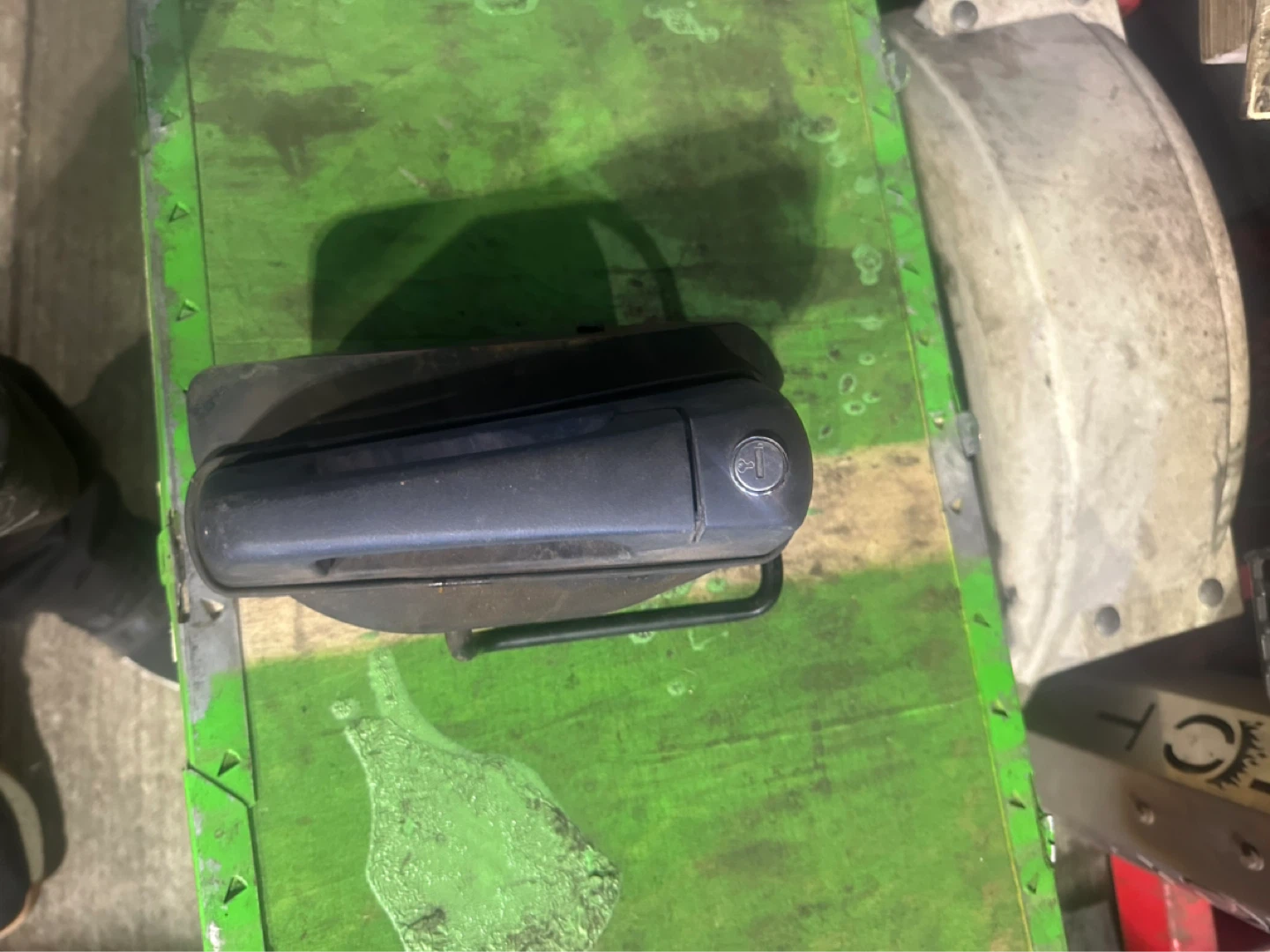 Door Handle Assembly for deere d & e series skidsteer - photo 2