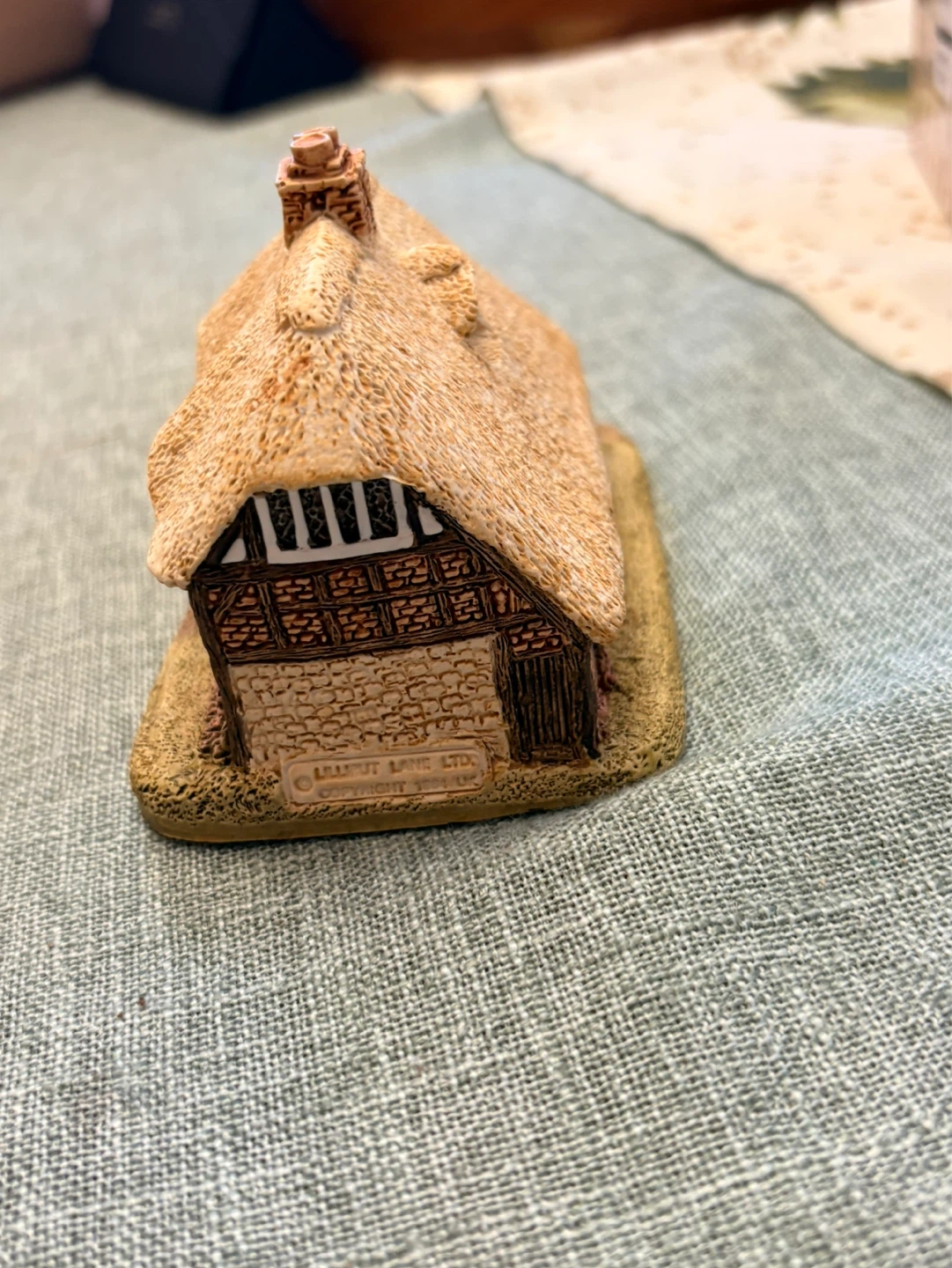 Vintage Lilliput Lane Honeysuckle Cottage - photo 3