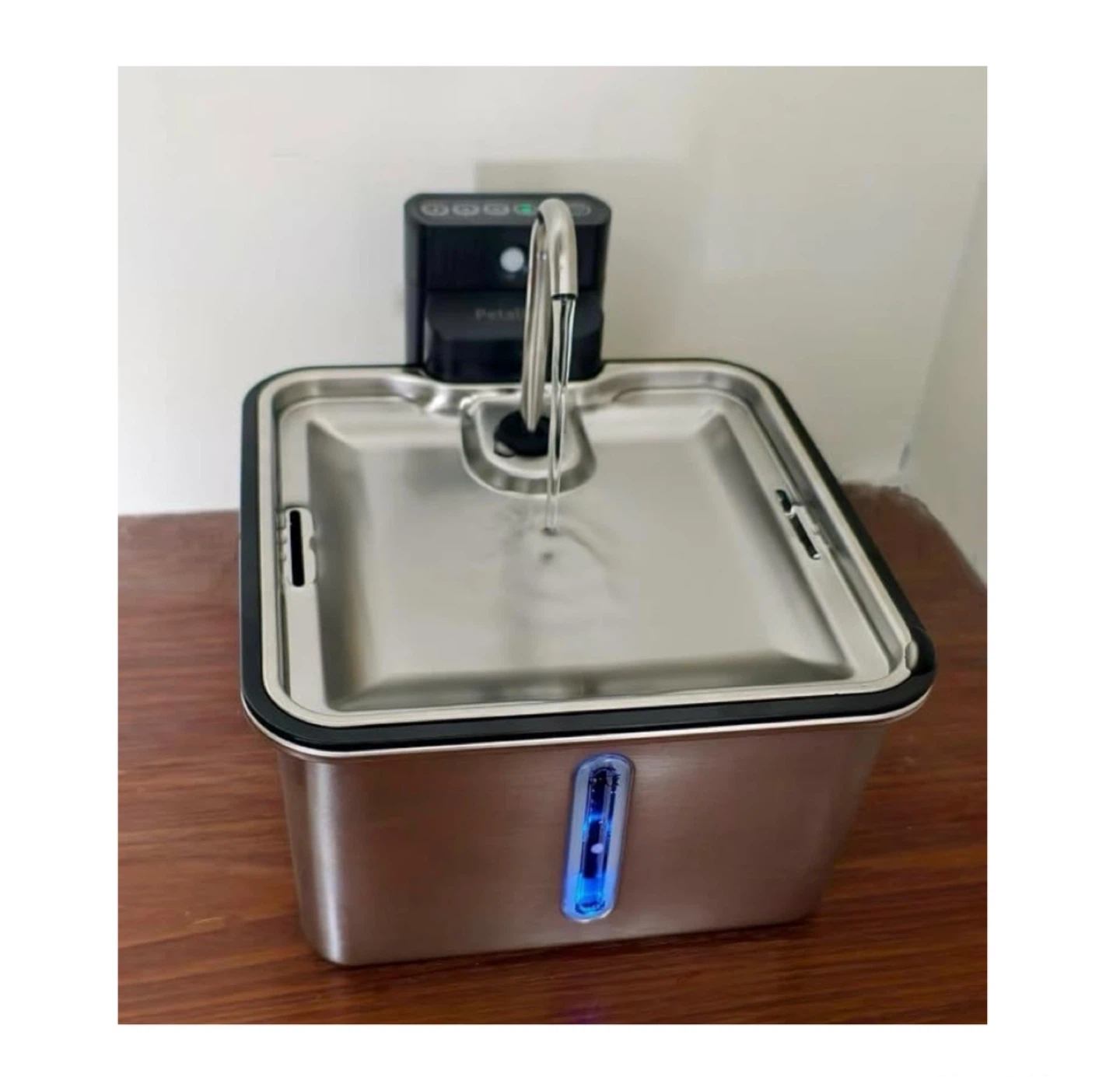 Brand new Wireless Cat Water Fountain - photo 4