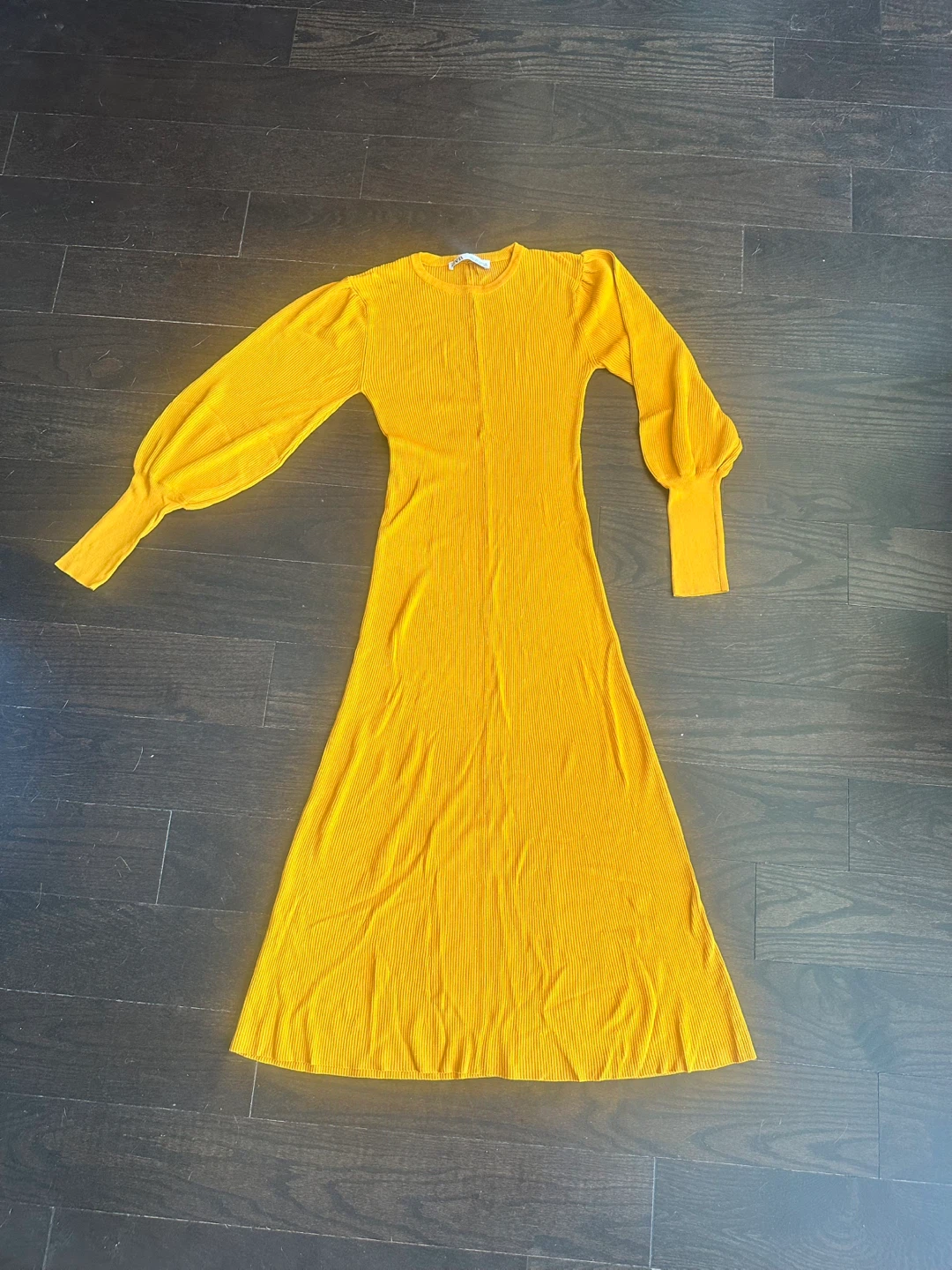 ZARA Mustard Yellow Ribbed Dress with Puff Sleeves Size S - photo 2
