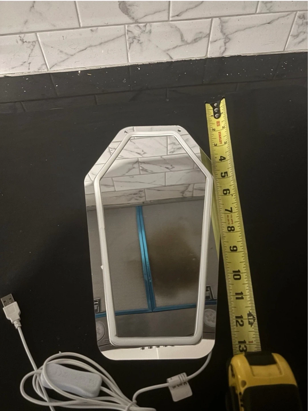 Coffin Shaped LED Makeup Mirror - photo 2