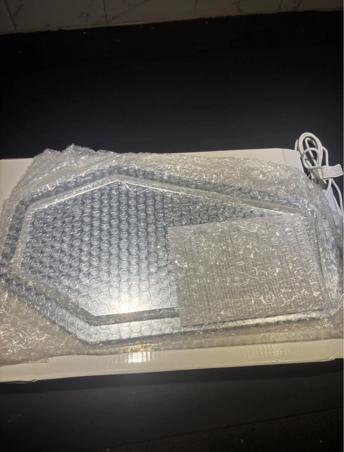 Coffin Shaped LED Makeup Mirror - photo 3