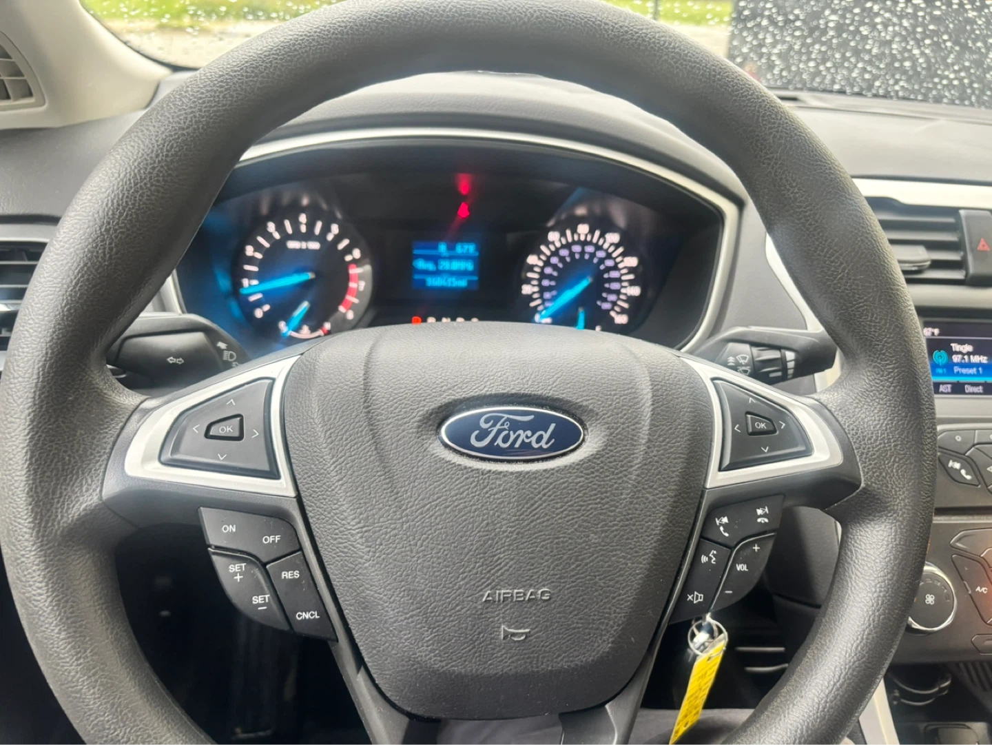 2015 Ford Fusion S – One Owner – Clean Carfax - photo 5