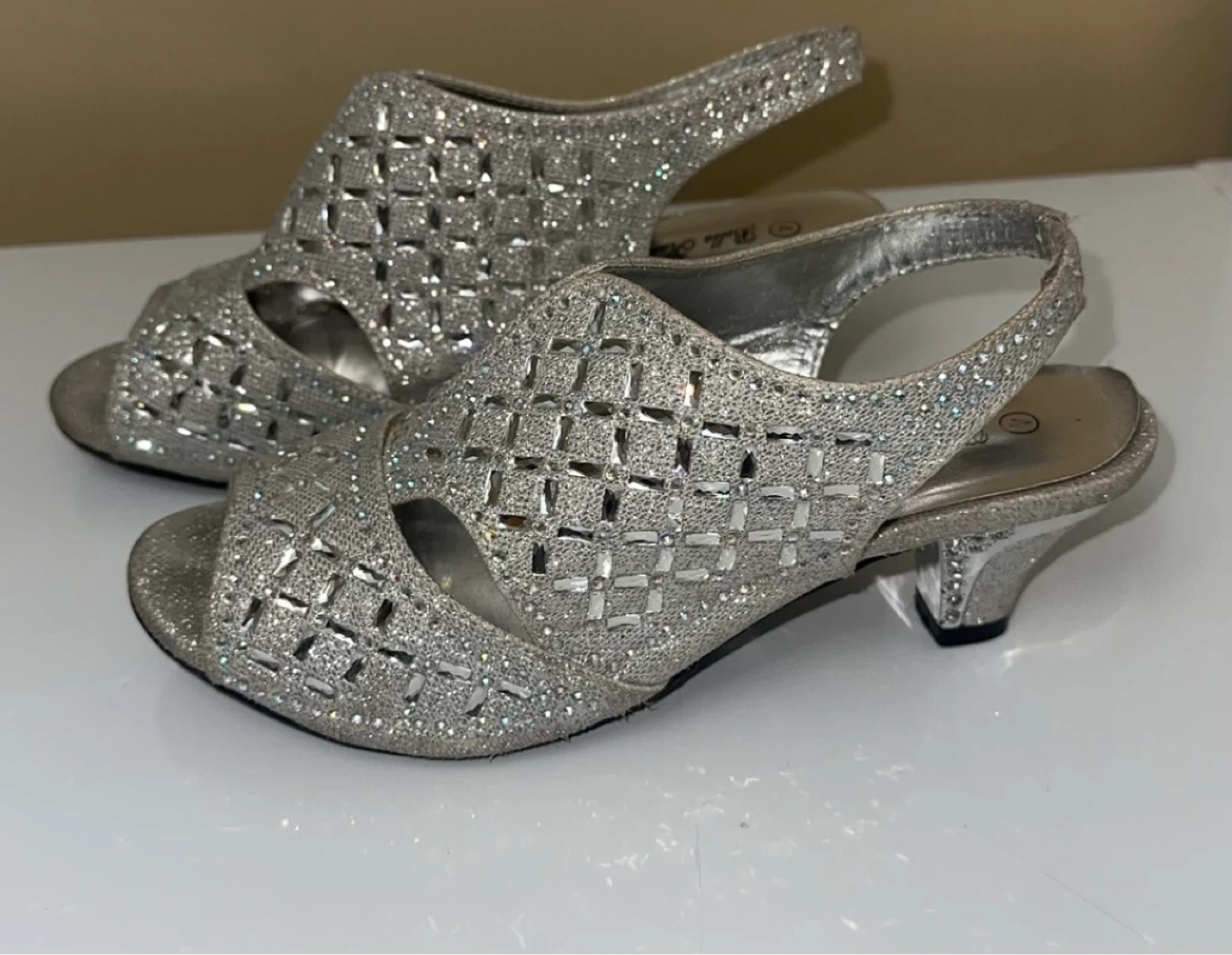 Rhinestone Heel Silver Sandals Kids size 4 - photo 2