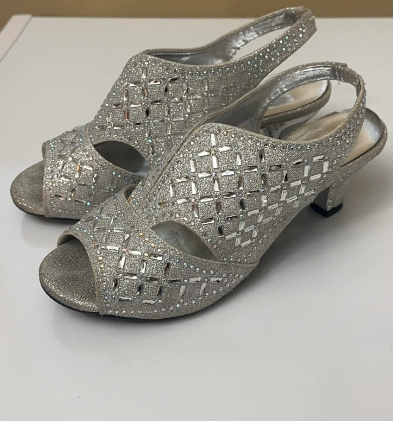 Rhinestone Heel Silver Sandals Kids size 4 - photo 5