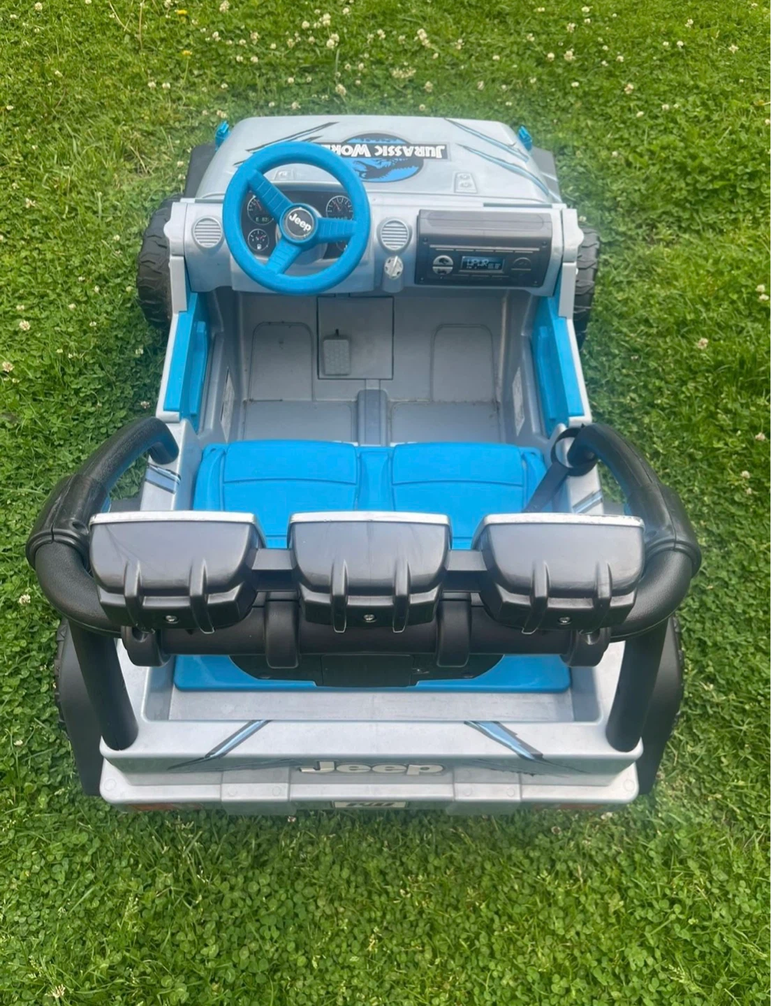 Jurassic World Jeep Wrangler Power Wheels Ride-On Toy - photo 5