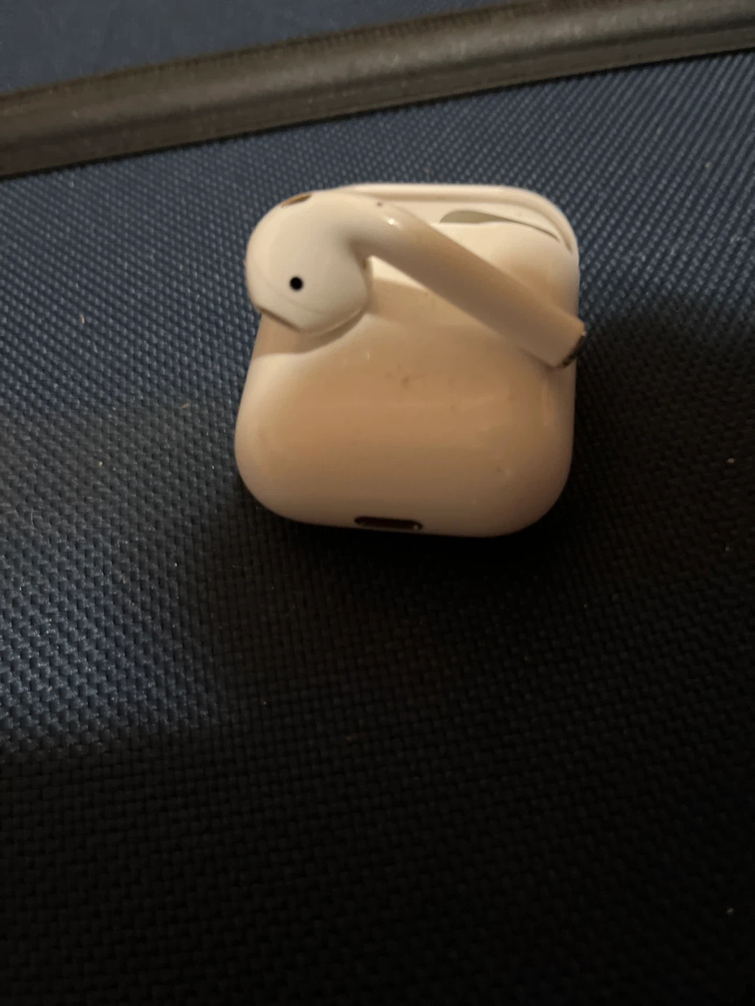 Apple AirPods Pro Wireless Earbuds - photo 3