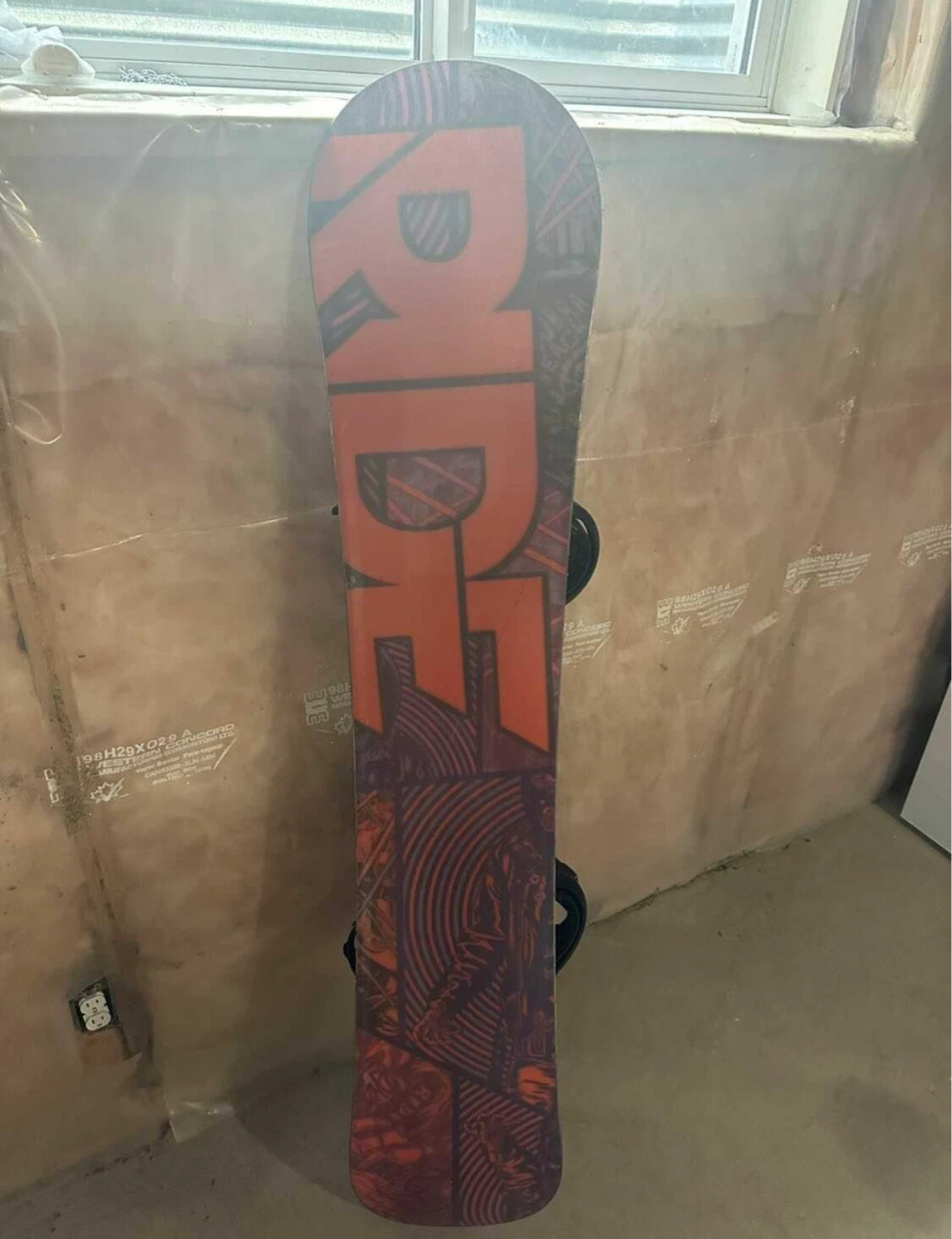 Ride DH2 Snowboard and Bindings - photo 2
