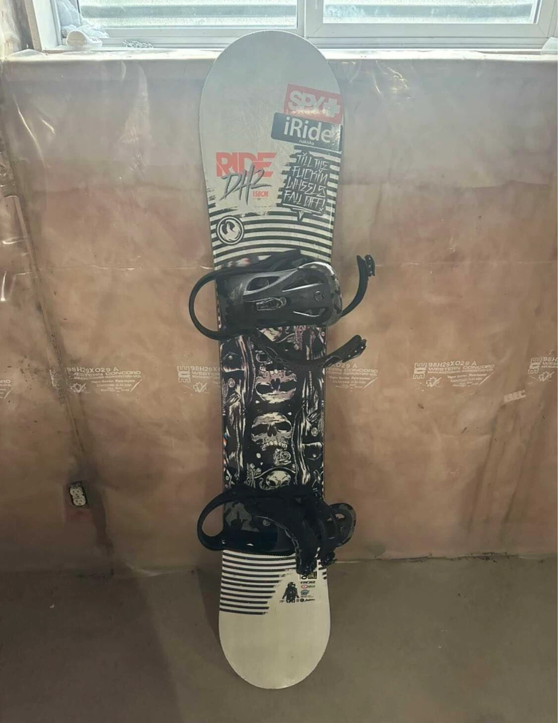 Ride DH2 Snowboard and Bindings