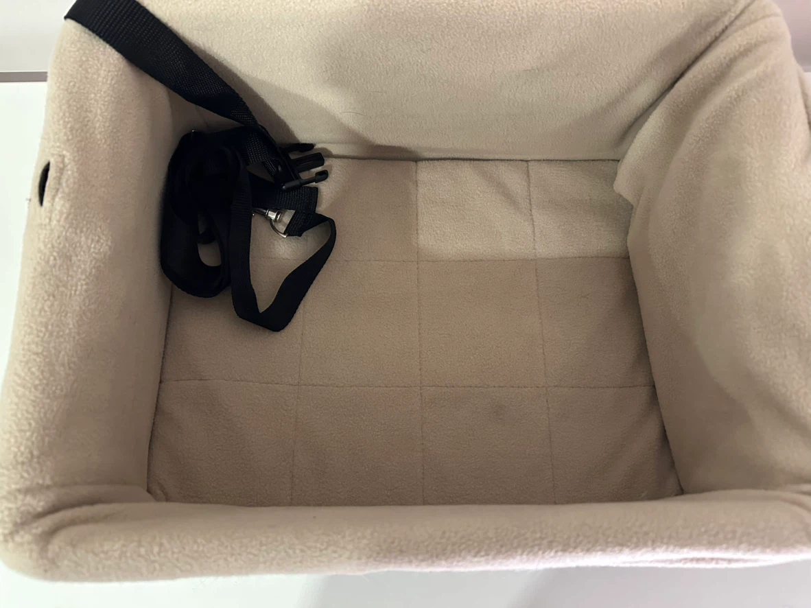 Feandrea Pet Car Seat - photo 2