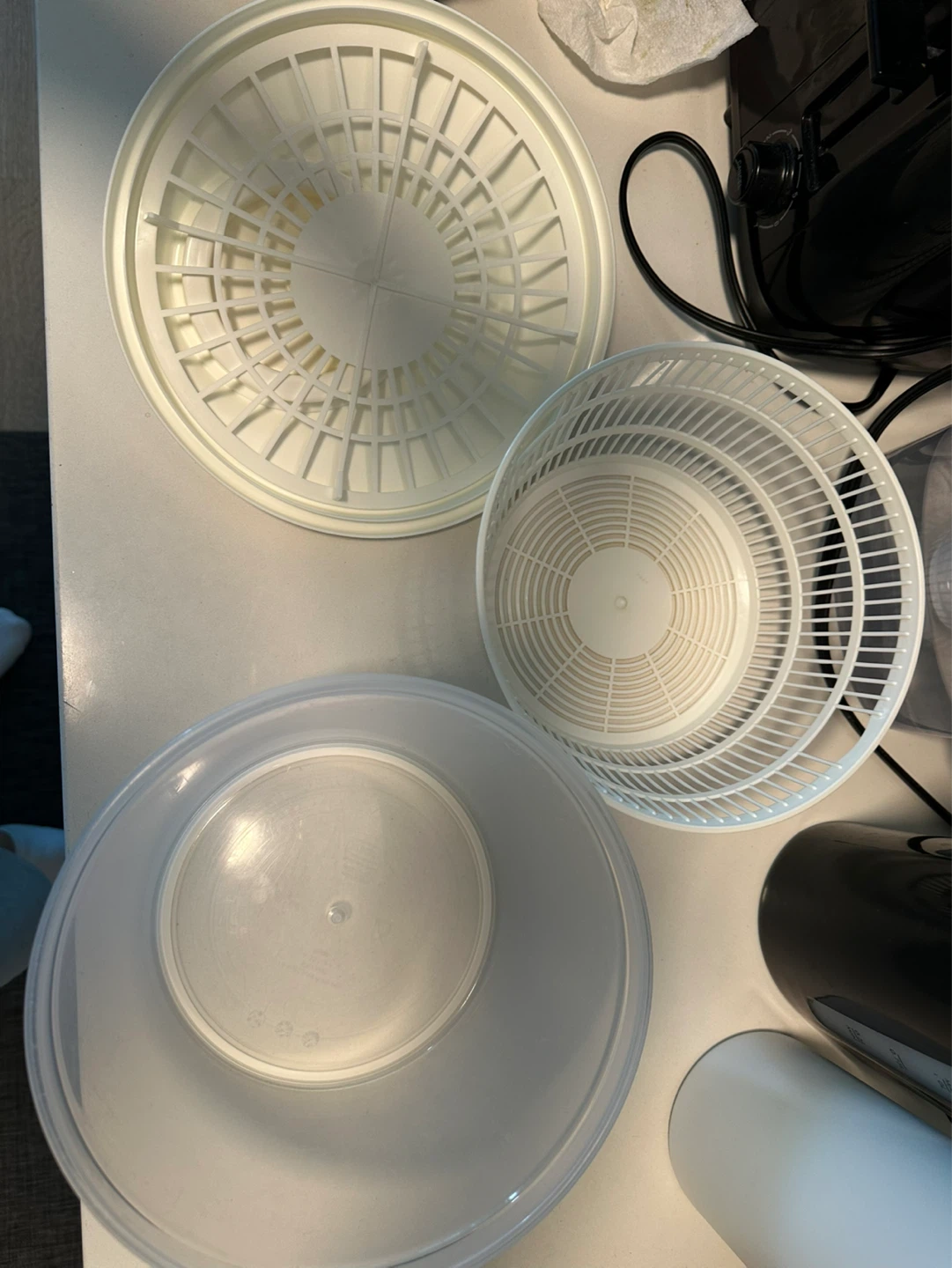 White Salad Spinner - photo 3