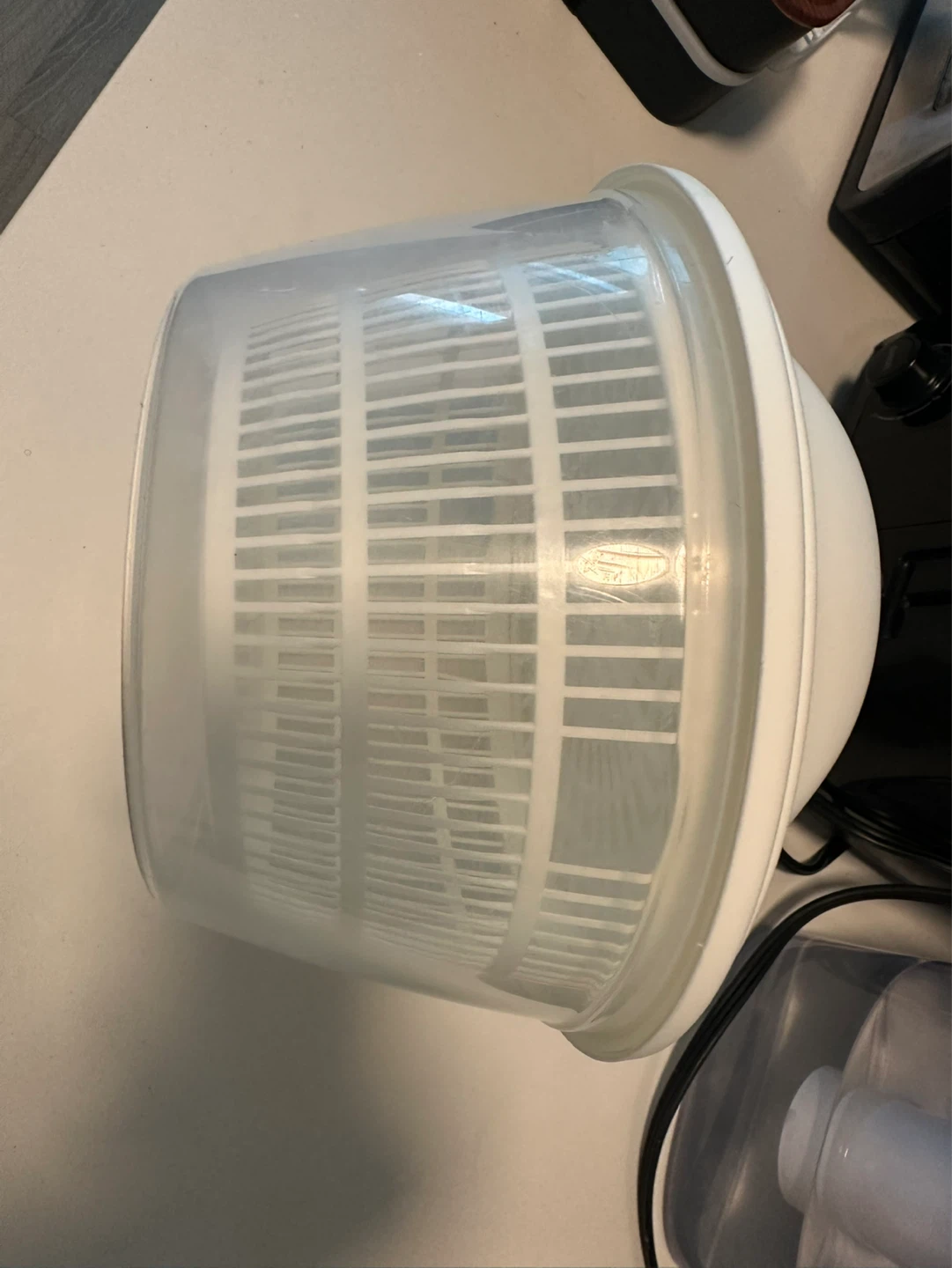 White Salad Spinner - photo 4