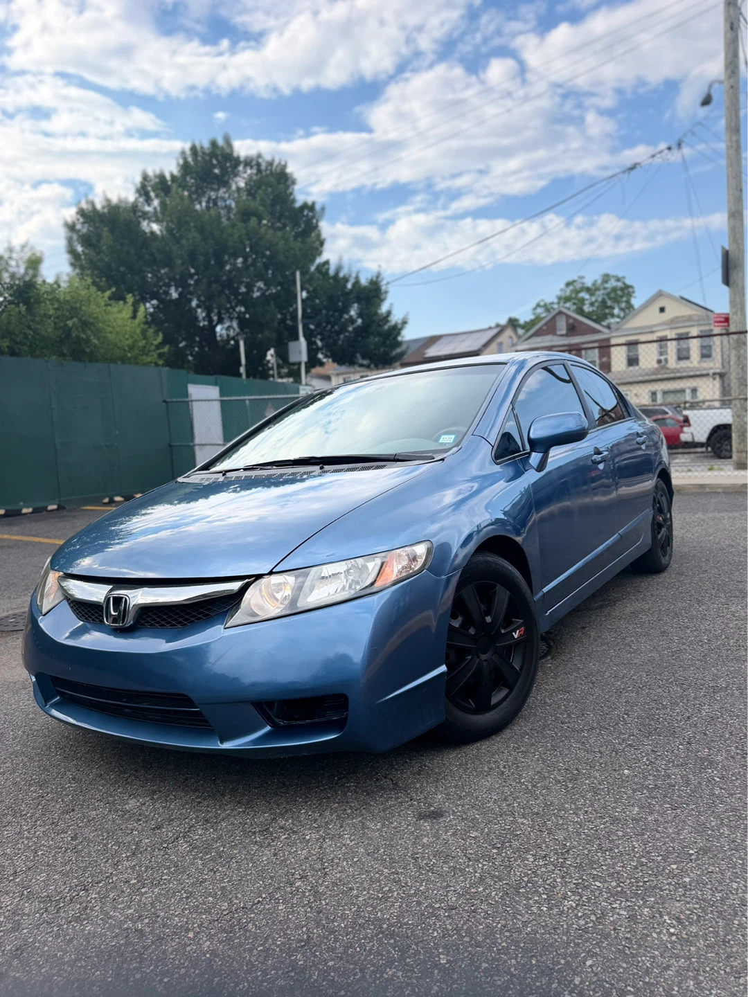 2011 Honda Civic Sedan - photo 2