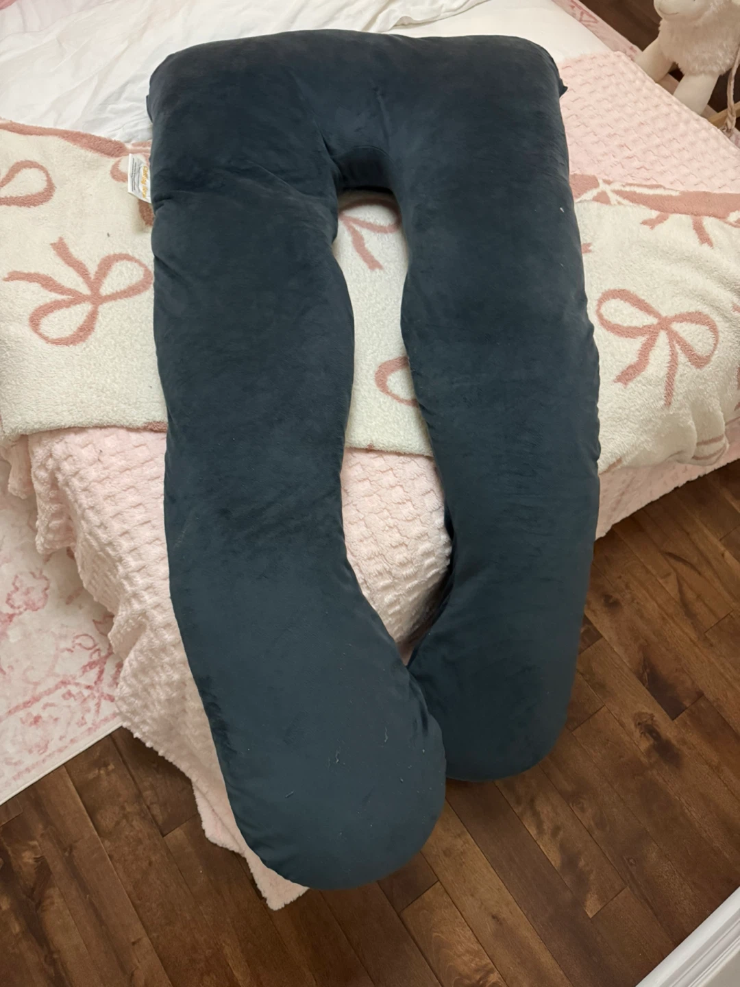Chilling Home Full Body Pregnancy Pillow - photo 2